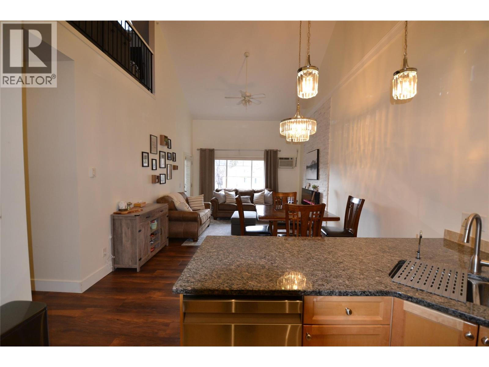 2120 Shannon Ridge Drive Unit# 304