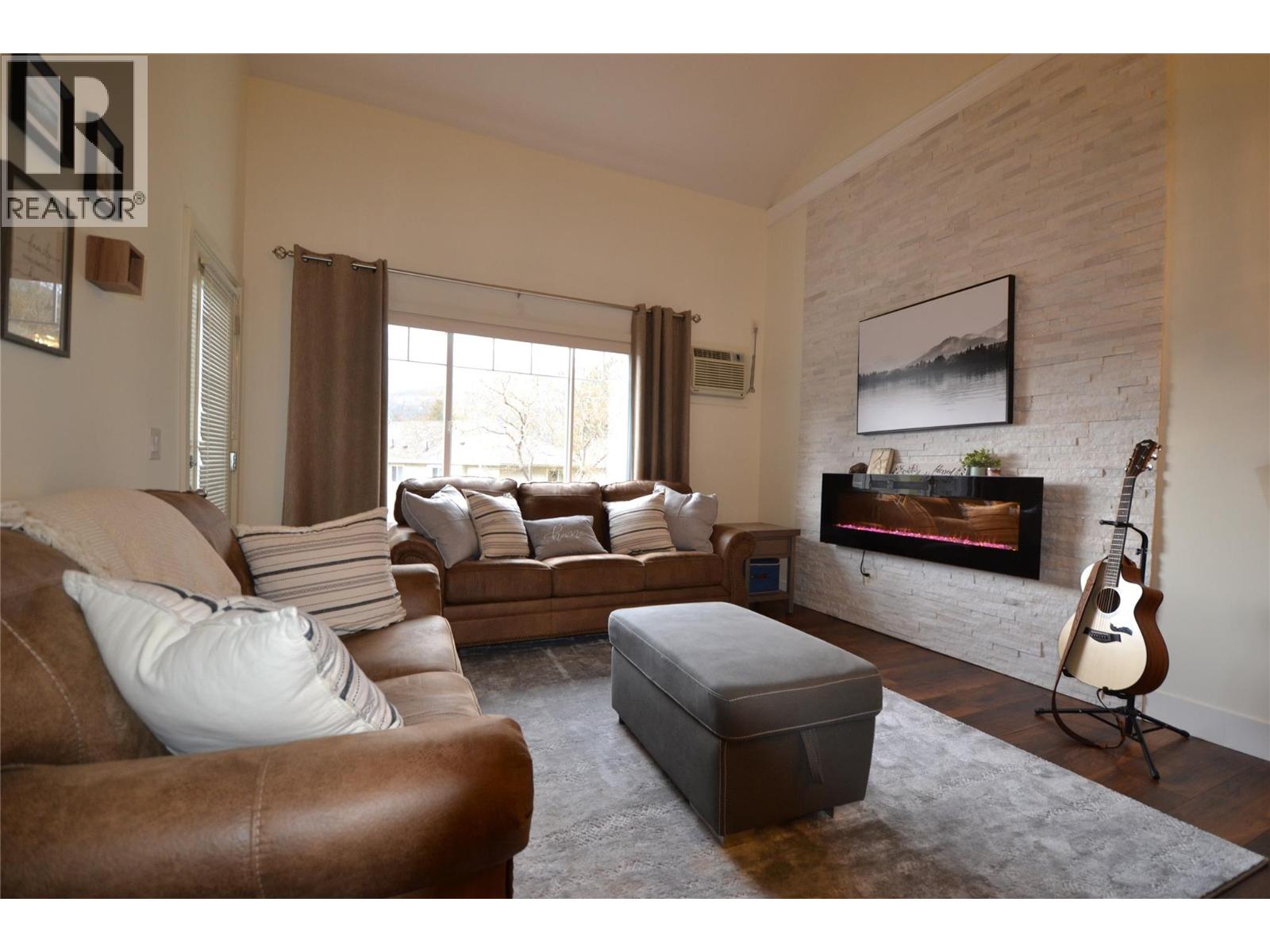 2120 Shannon Ridge Drive Unit# 304