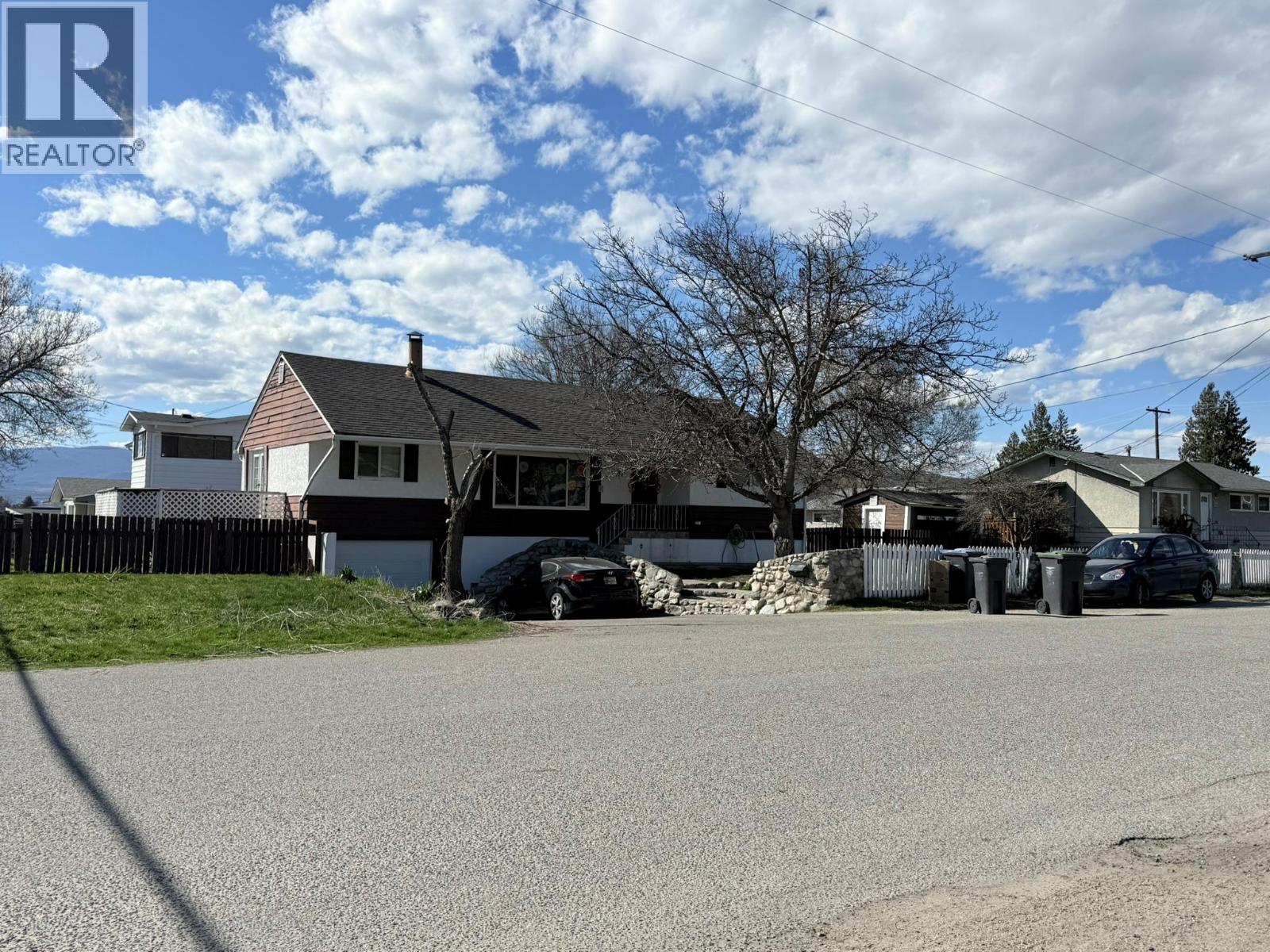 770 Cactus Road