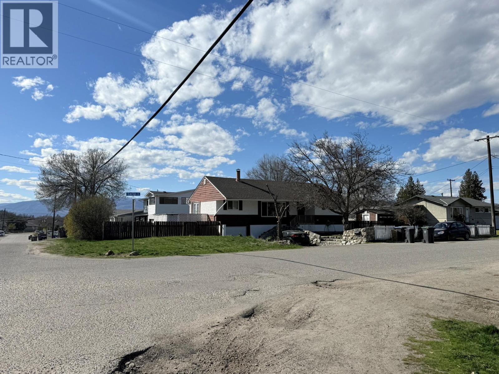 770 Cactus Road