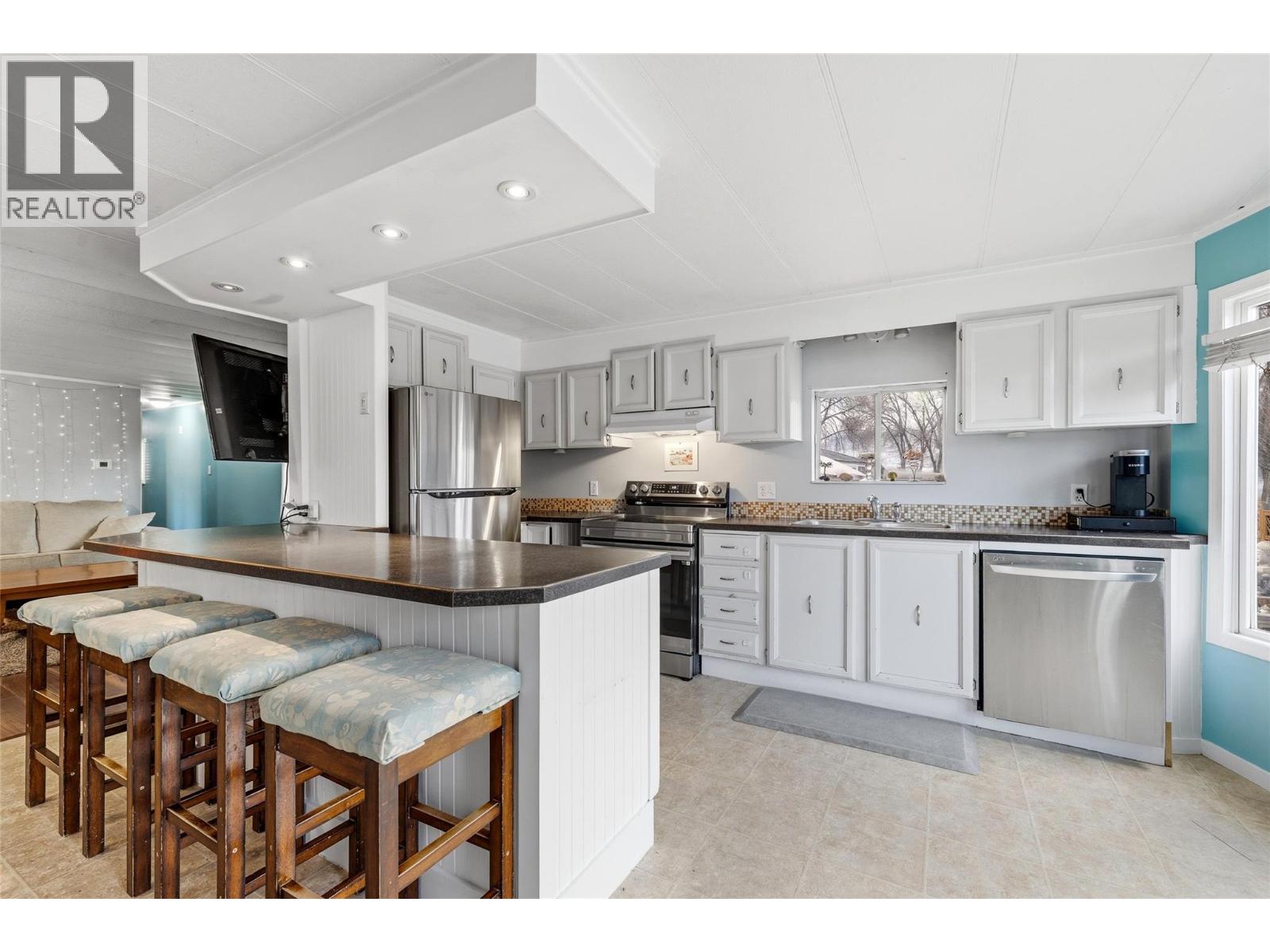 2065 Boucherie Road Unit# 18