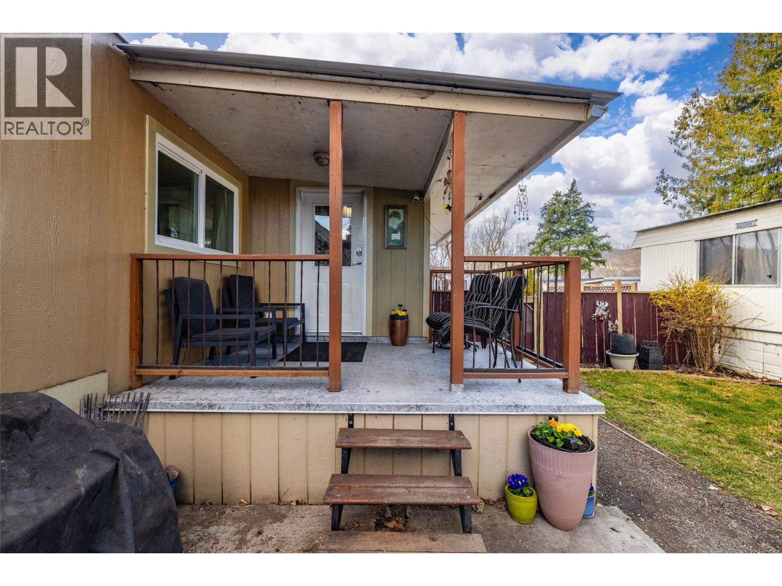 2065 Boucherie Road Unit# 18