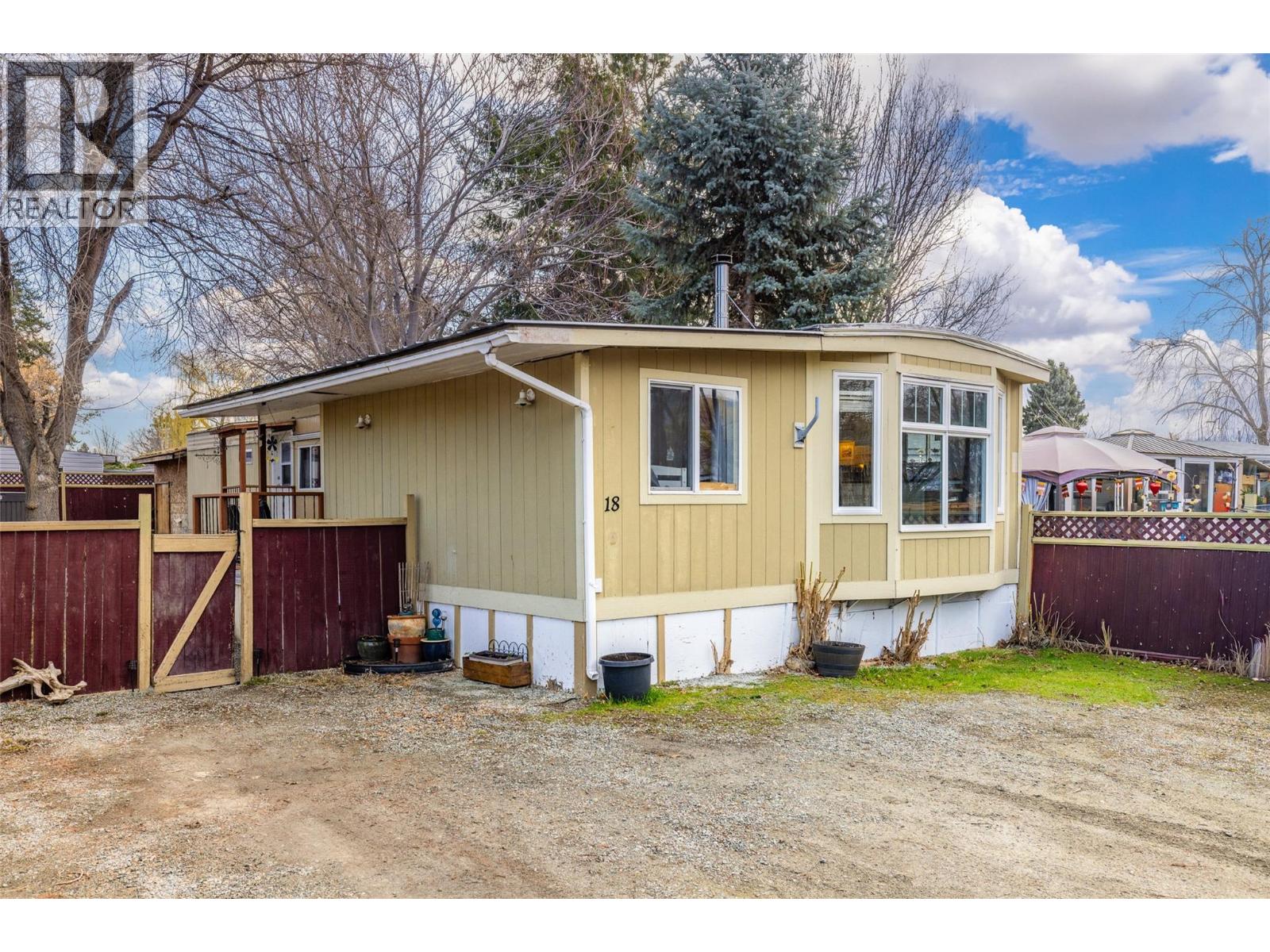 2065 Boucherie Road Unit# 18