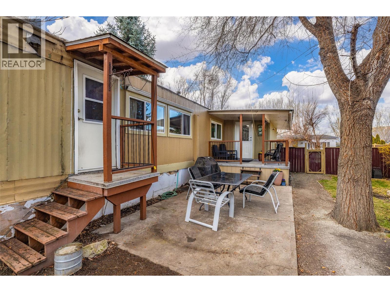 2065 Boucherie Road Unit# 18