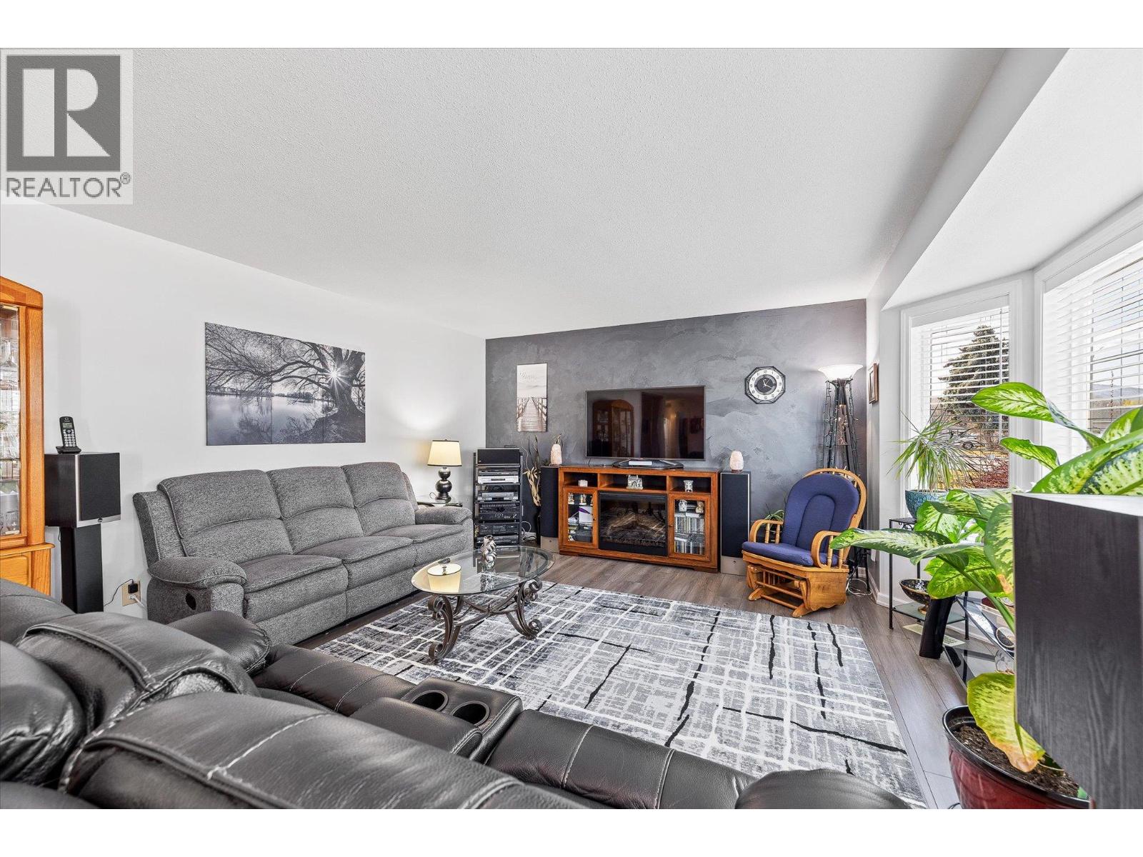 1255 Raymer Avenue Unit# 493