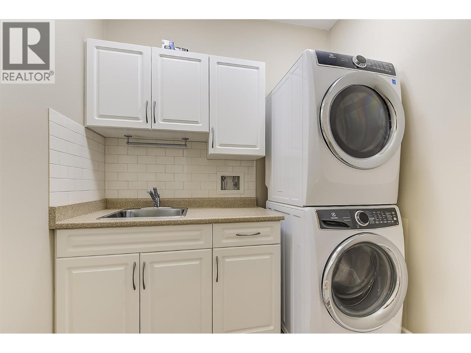 4035 Gellatly Road S Unit# 273