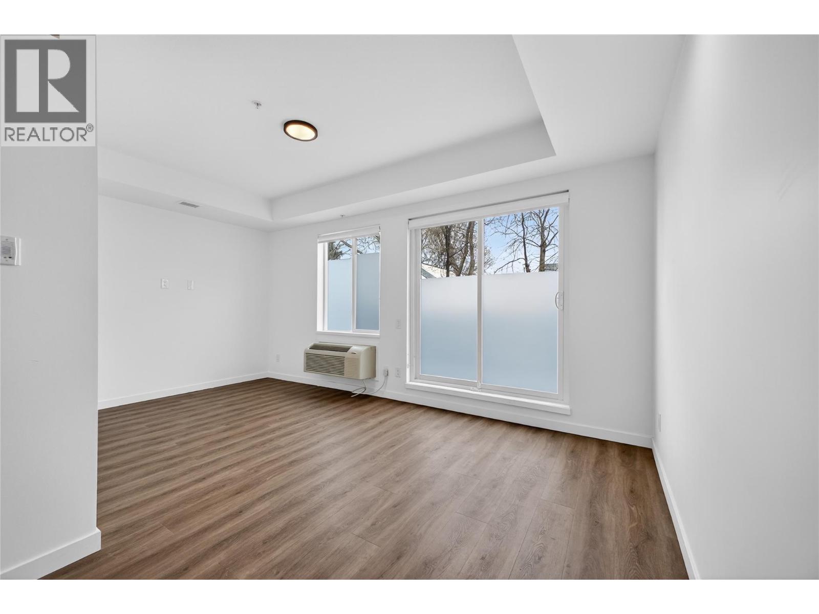 615 Rutland Road N Unit# 101