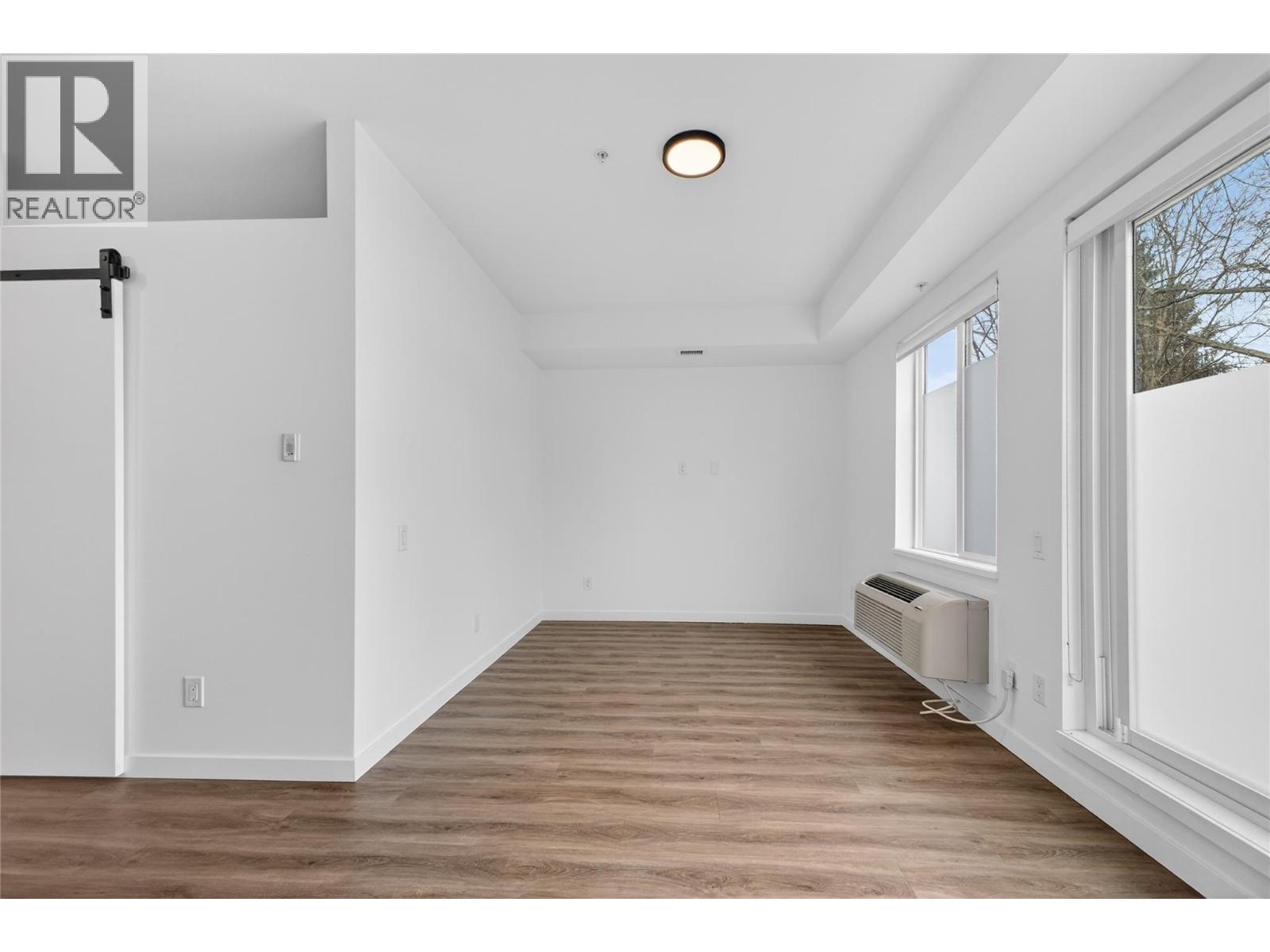 615 Rutland Road N Unit# 101