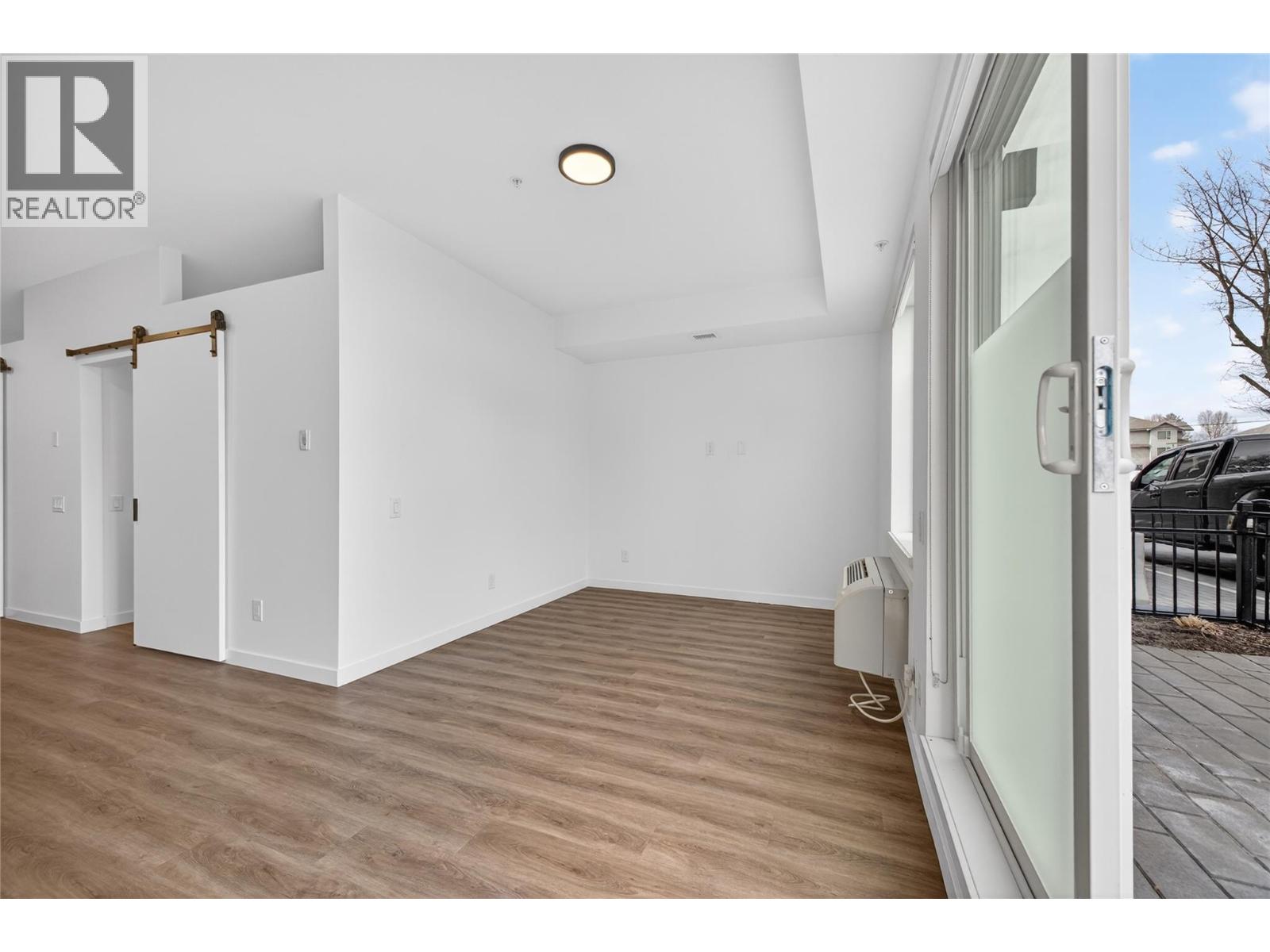 615 Rutland Road N Unit# 101