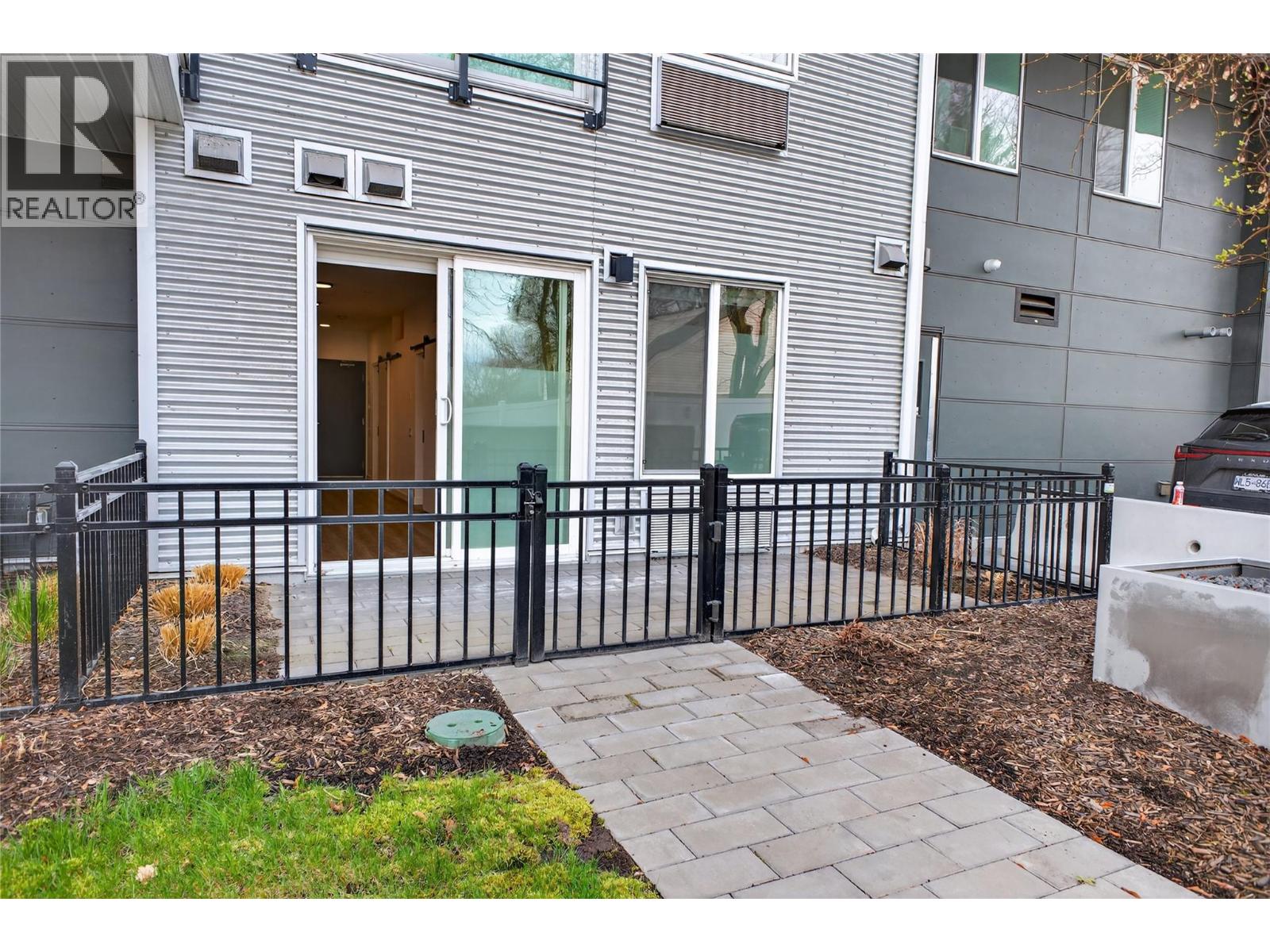 615 Rutland Road N Unit# 101