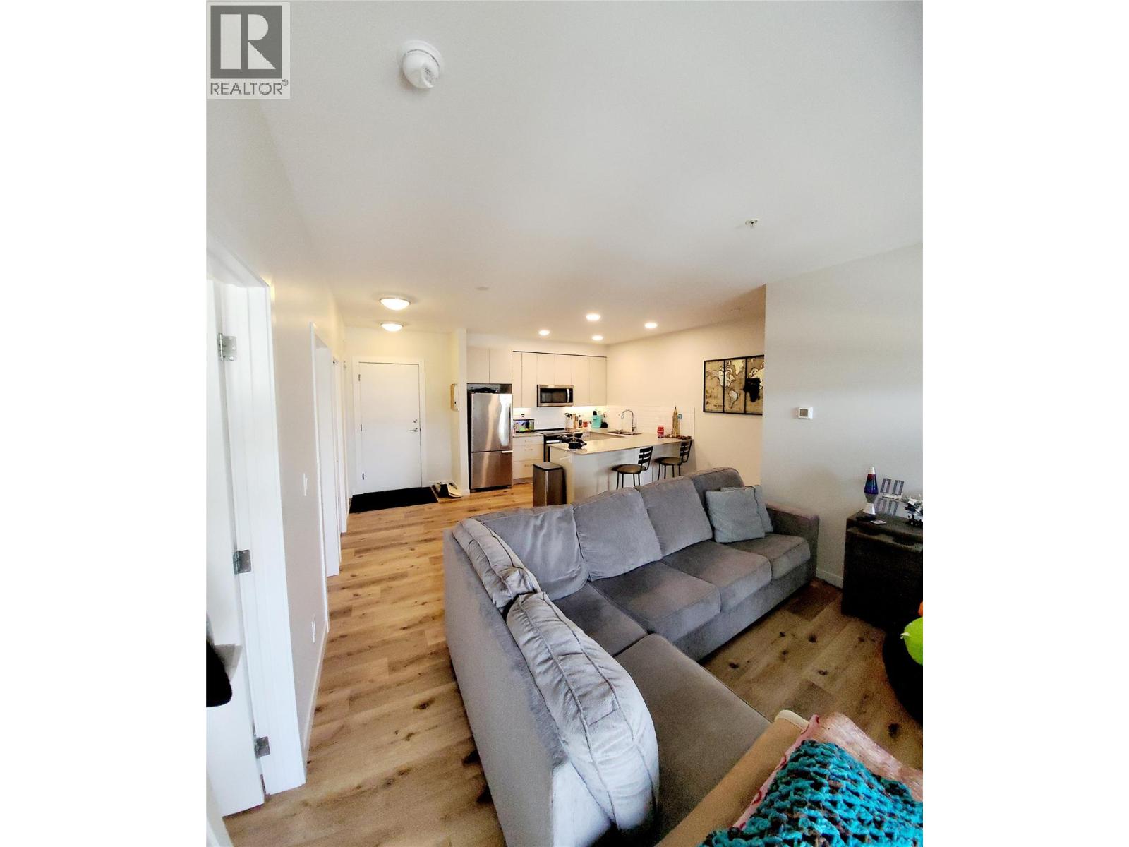 722 Valley Road Unit# 322