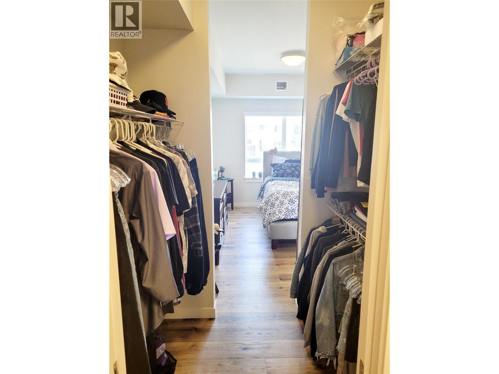 722 Valley Road Unit# 322