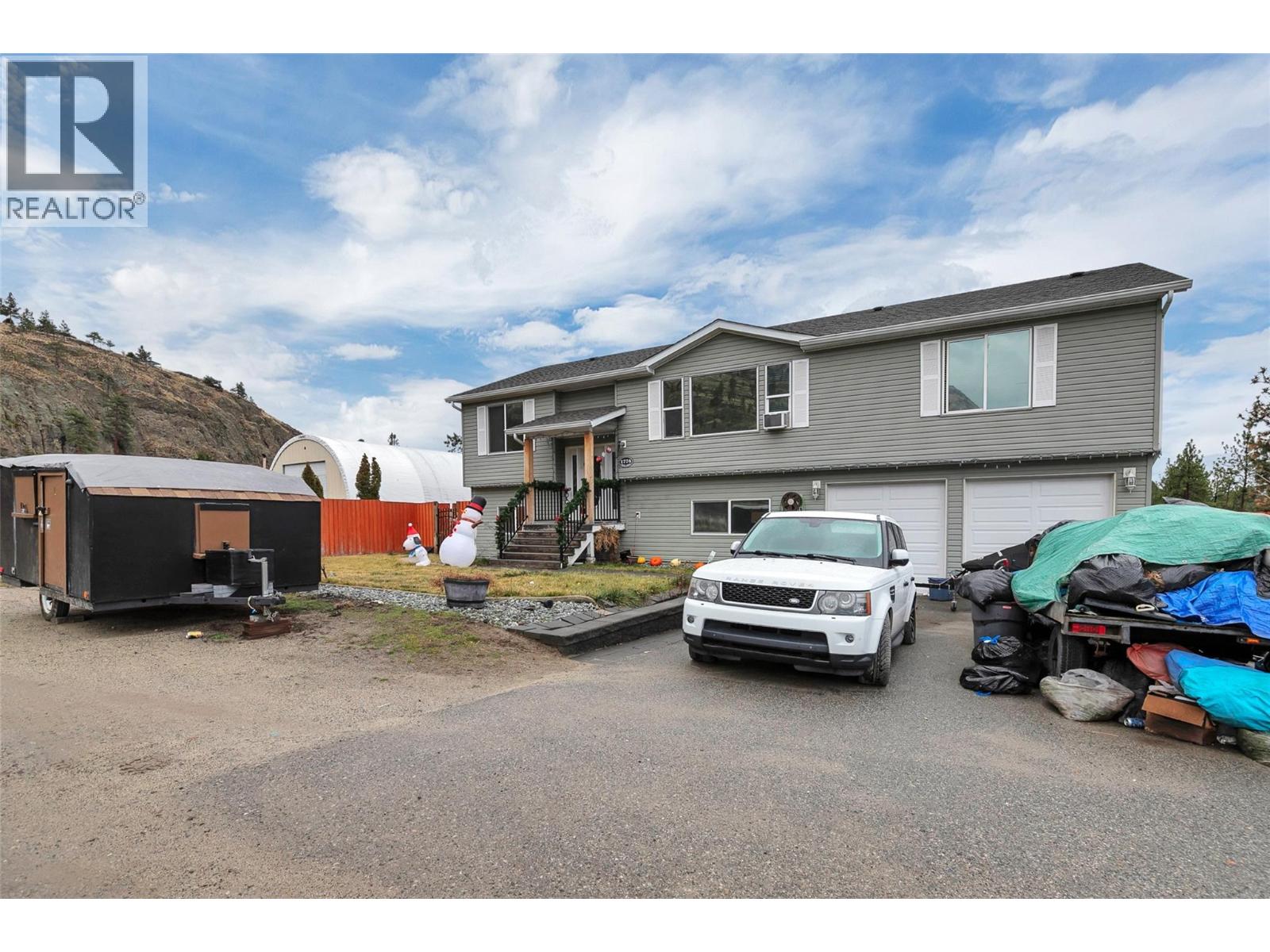 1774 Alec Crescent
