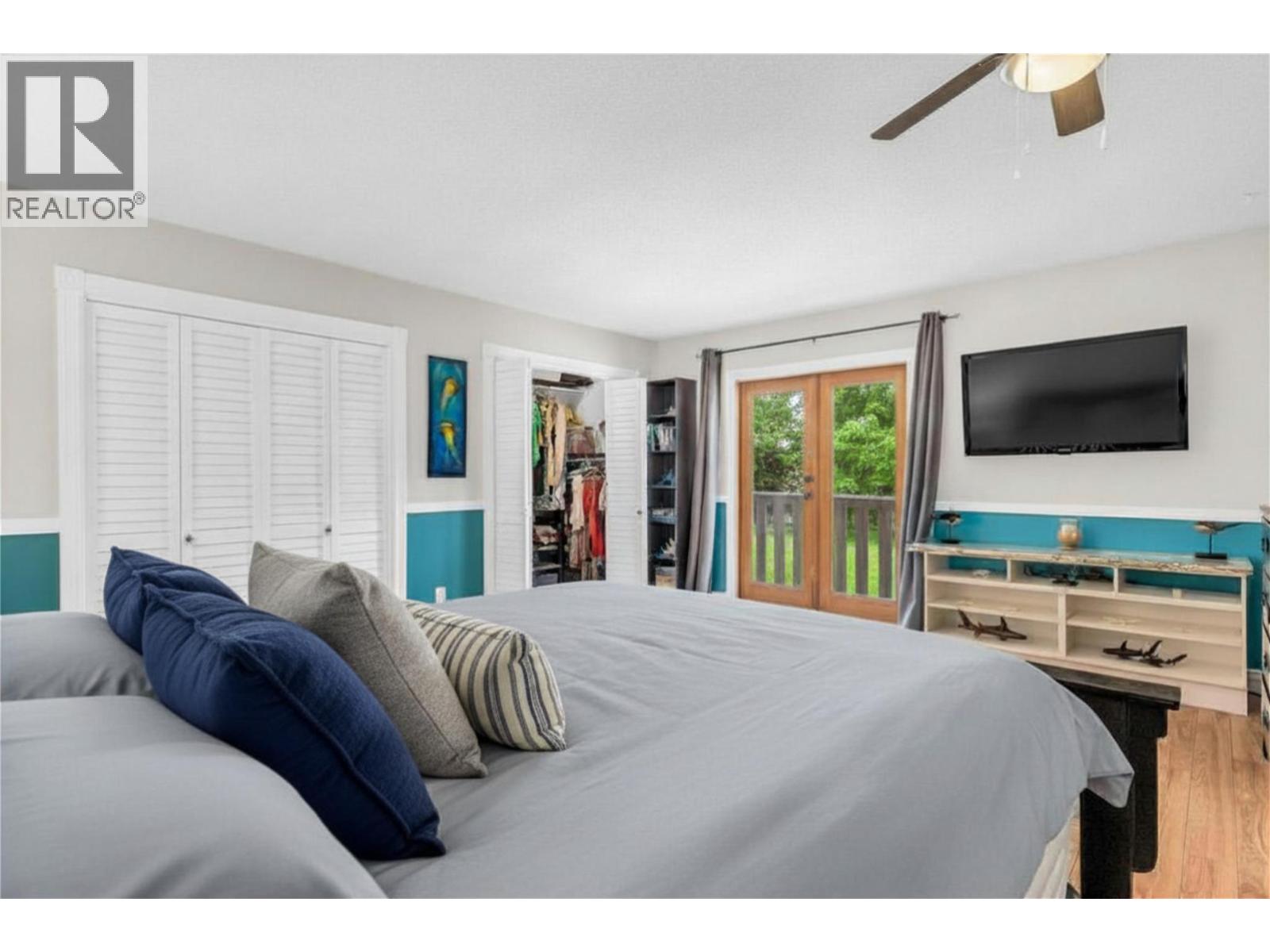863 Hammer Avenue