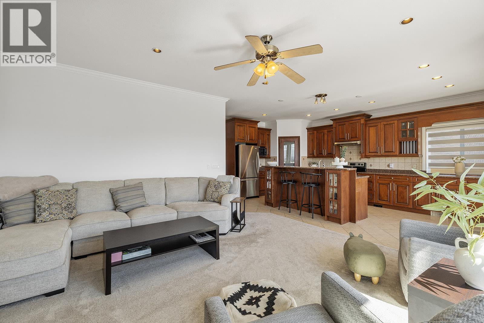 1285 Tanemura Crescent