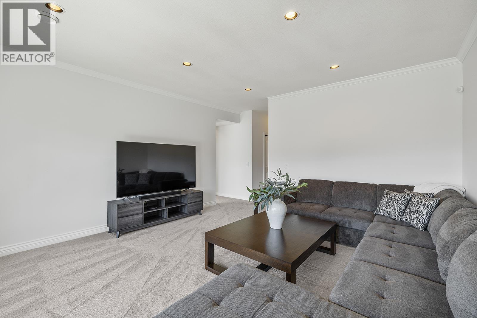 1285 Tanemura Crescent