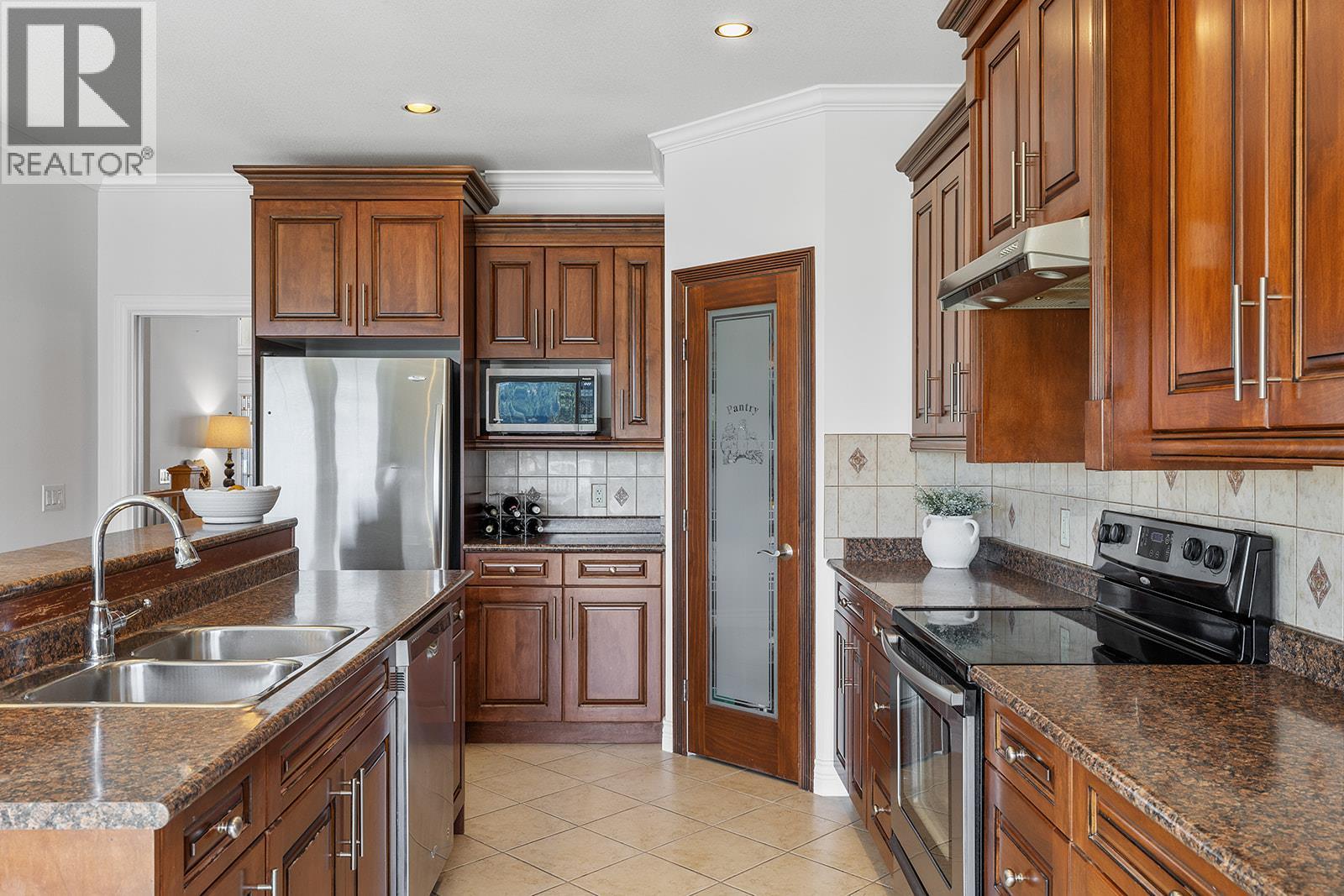 1285 Tanemura Crescent