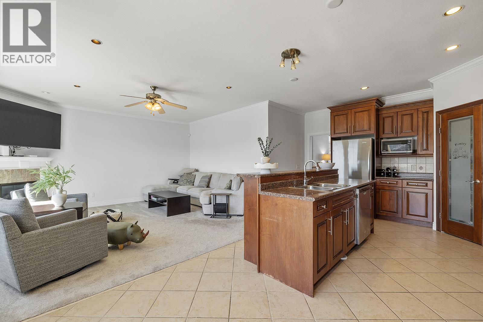 1285 Tanemura Crescent