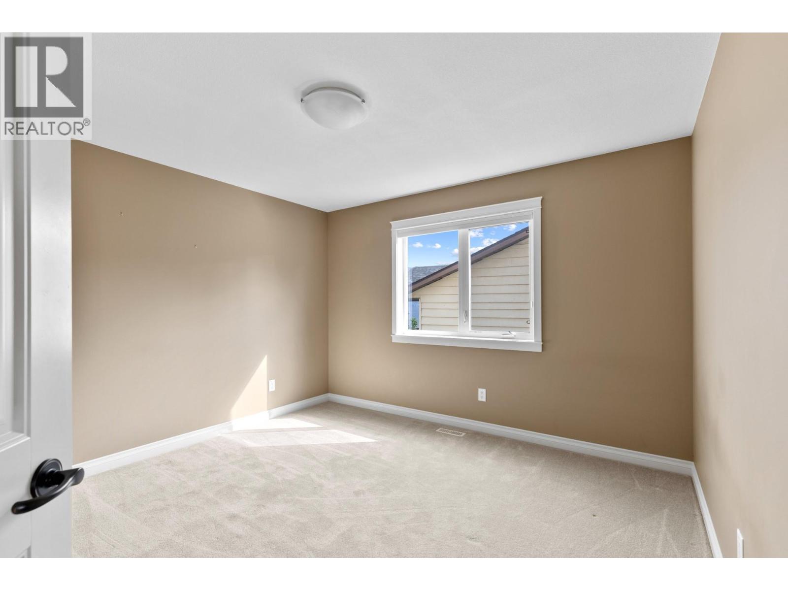 3869 Angus Drive