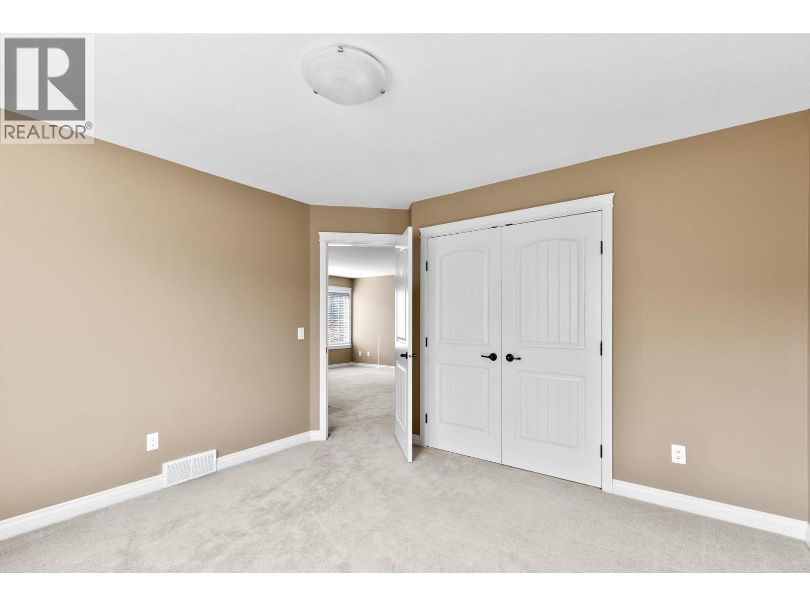 3869 Angus Drive