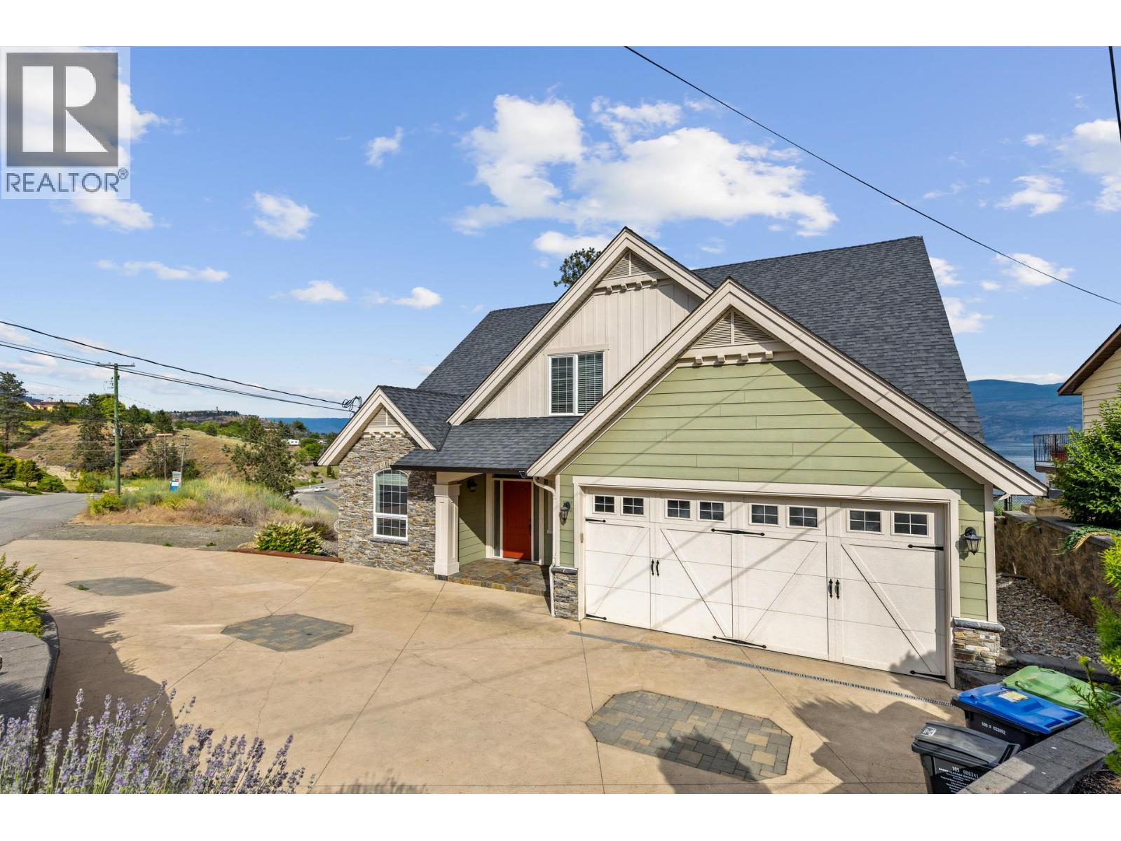3869 Angus Drive