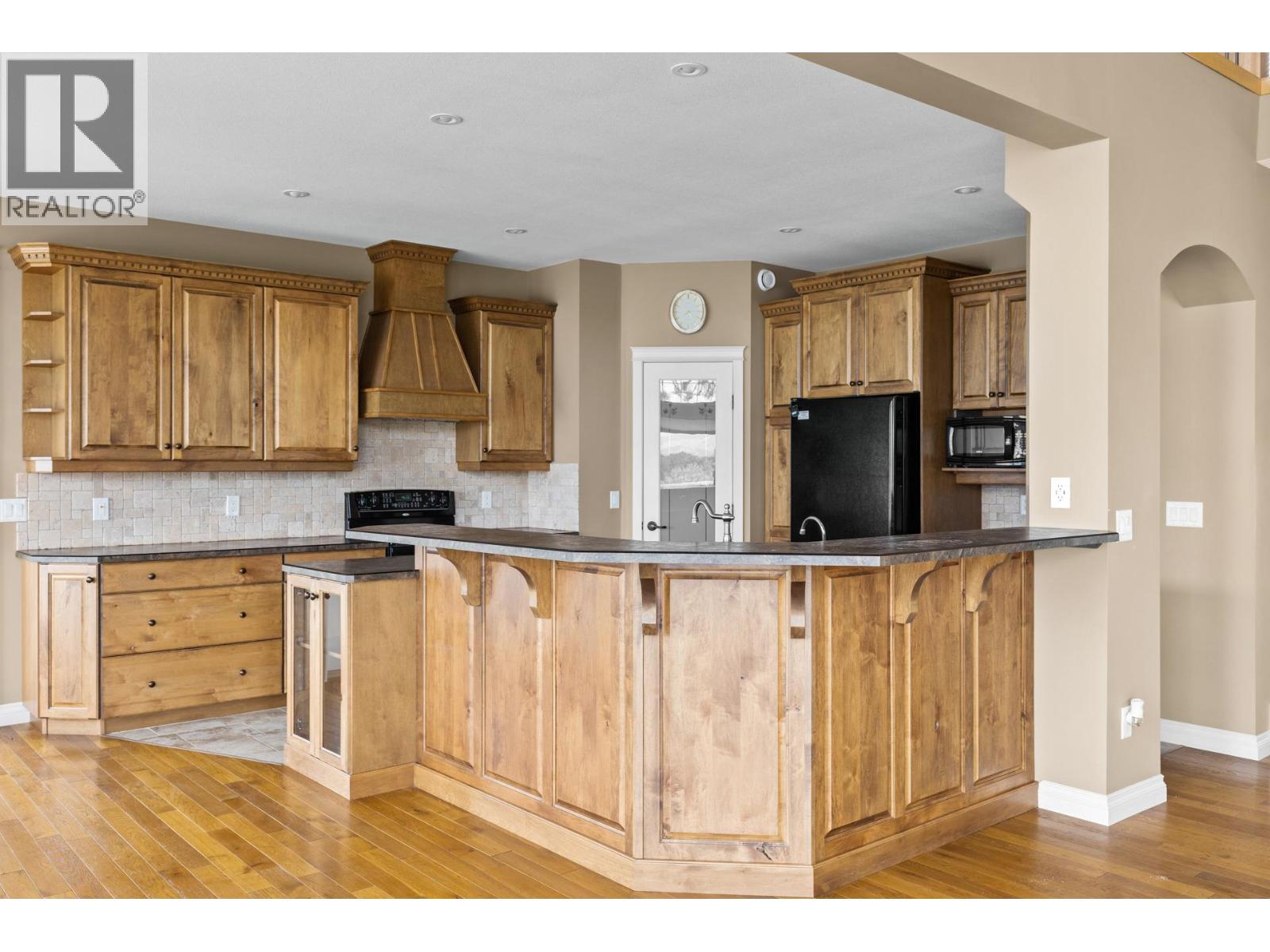 3869 Angus Drive
