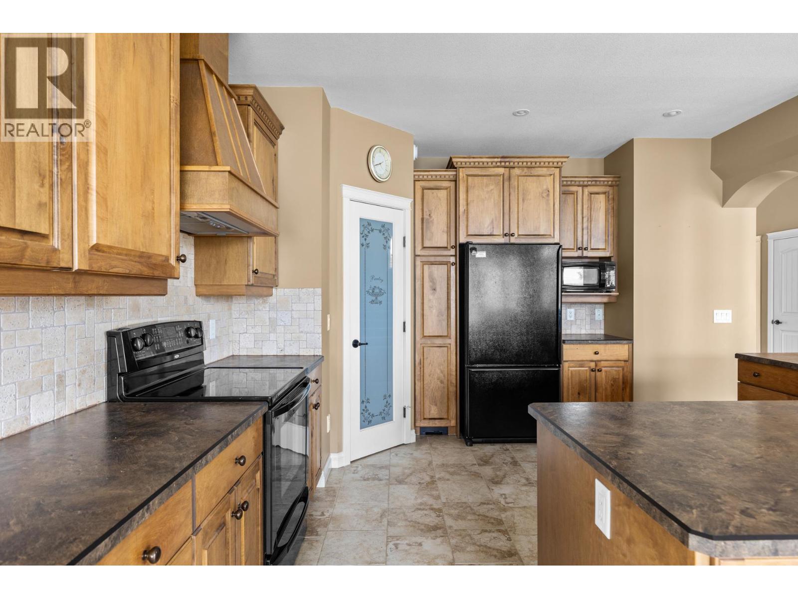 3869 Angus Drive