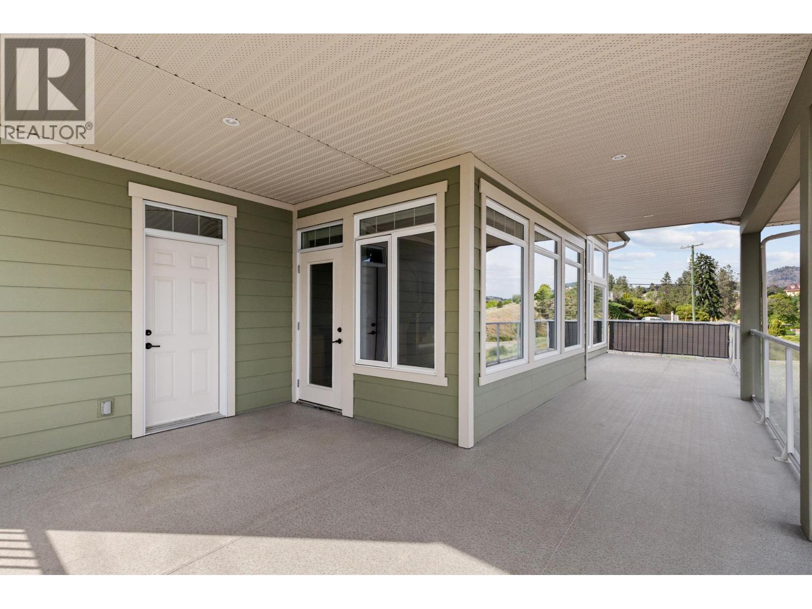 3869 Angus Drive