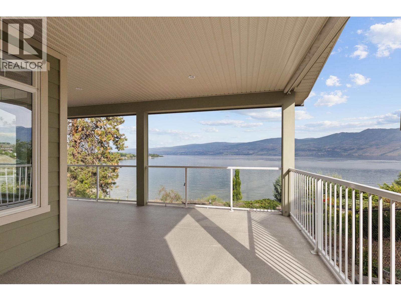 3869 Angus Drive