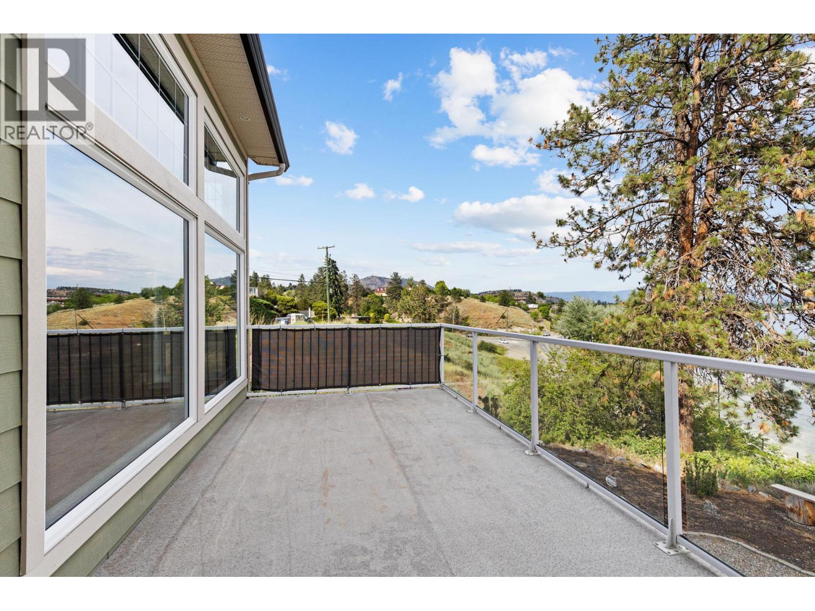 3869 Angus Drive