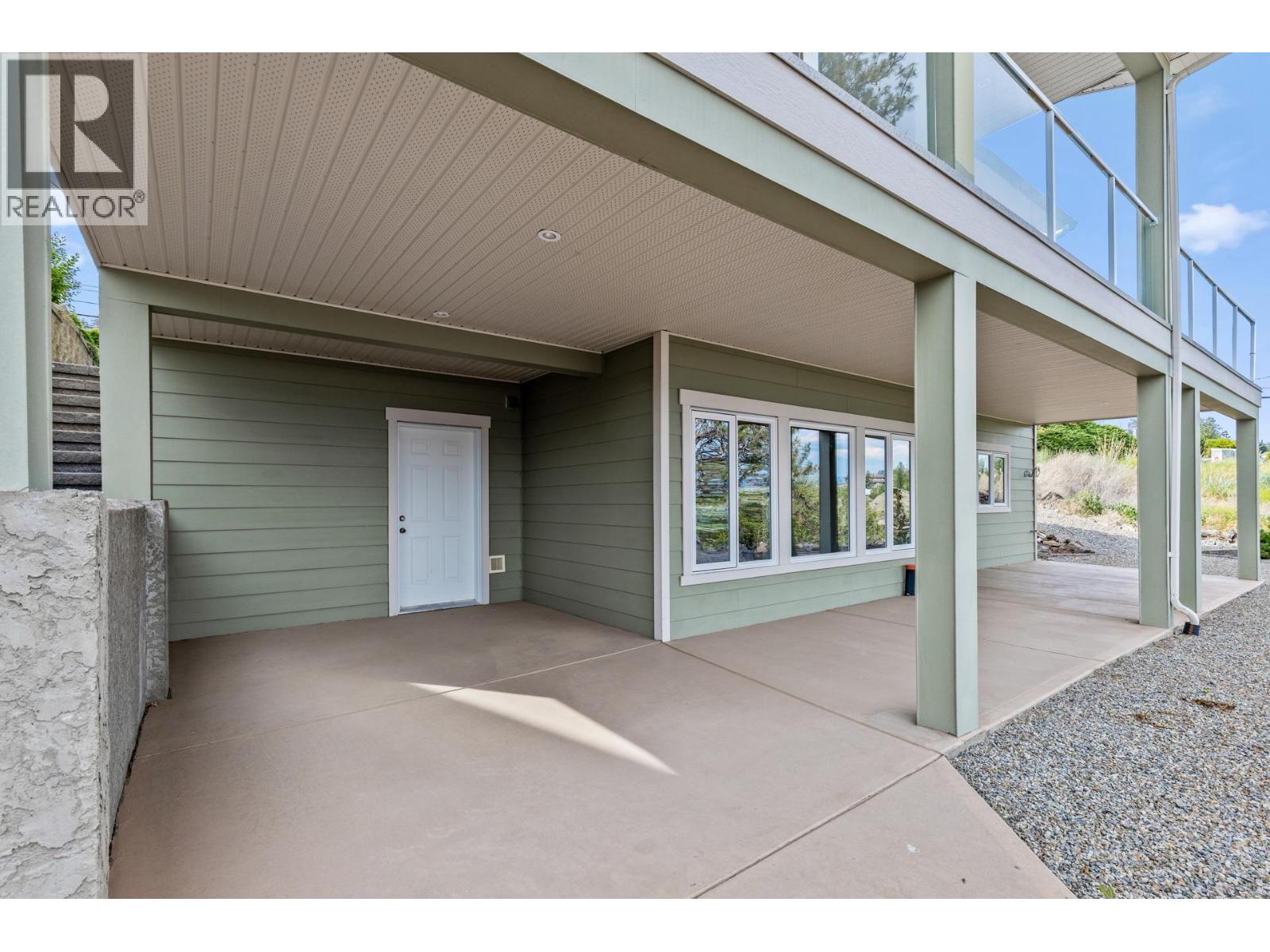 3869 Angus Drive
