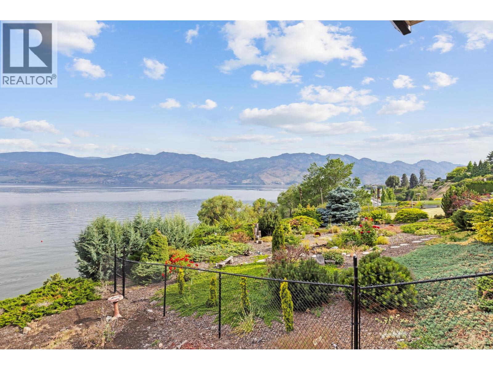 3869 Angus Drive