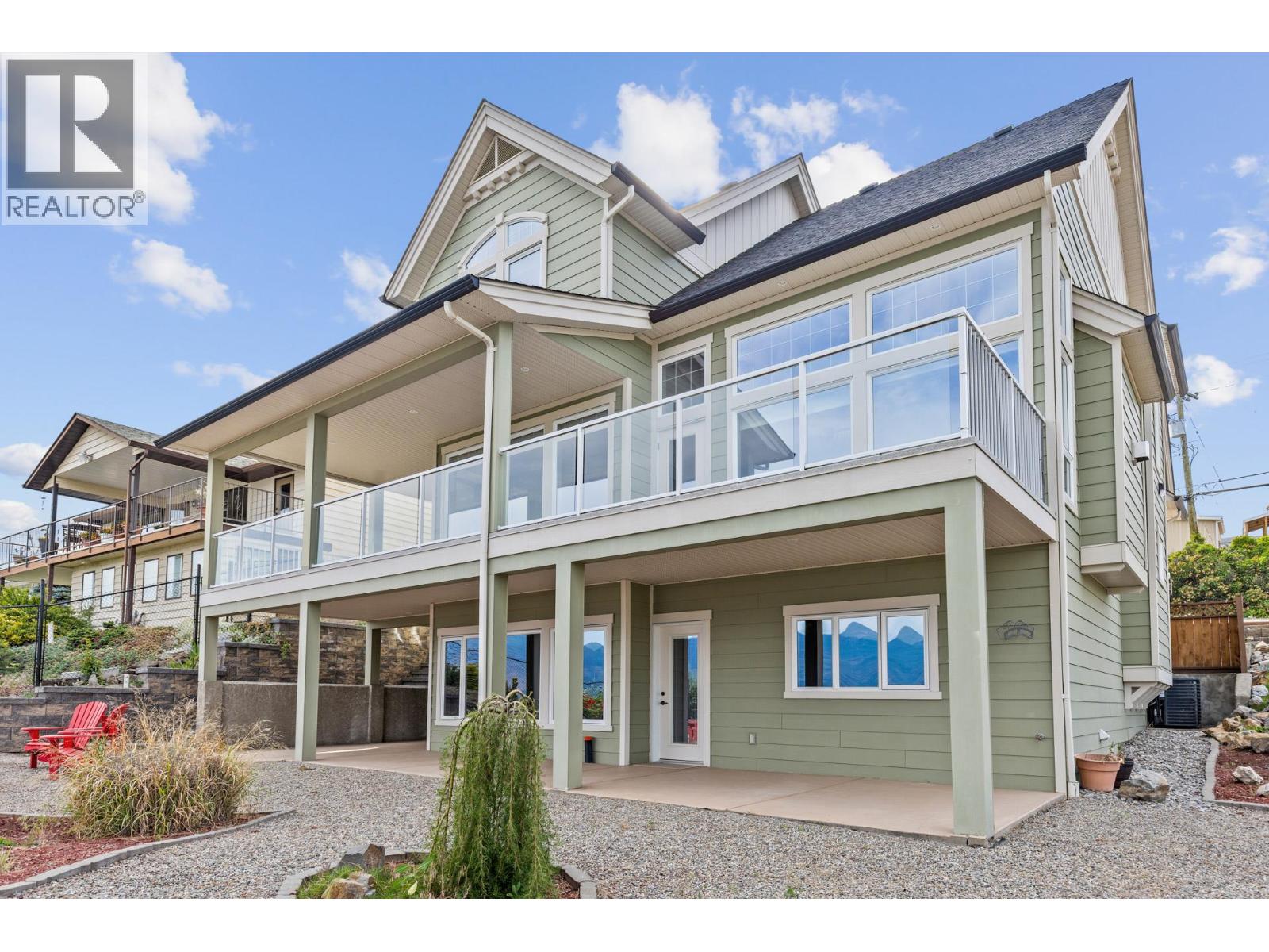 3869 Angus Drive