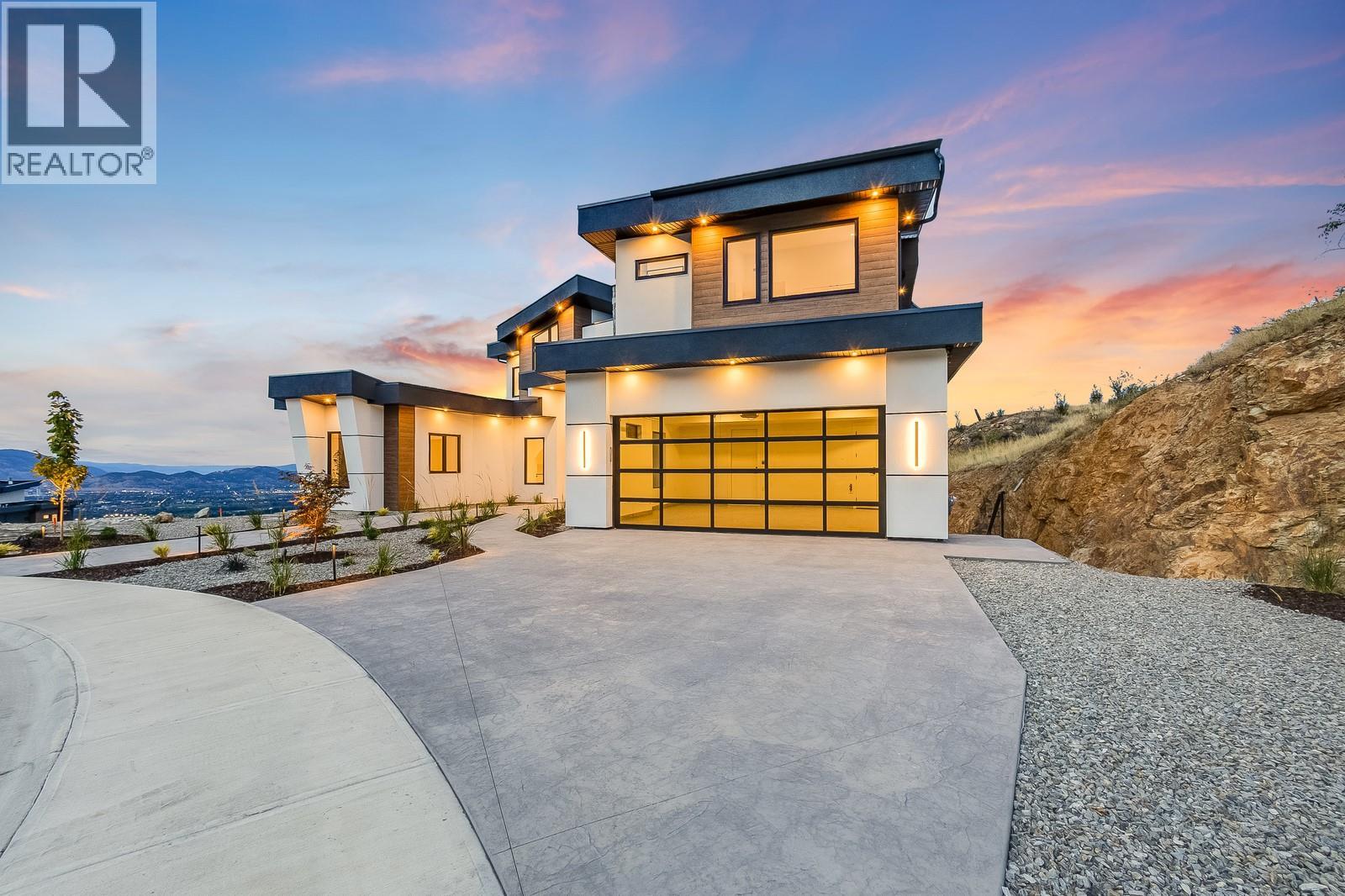 1122 Pearcy Court