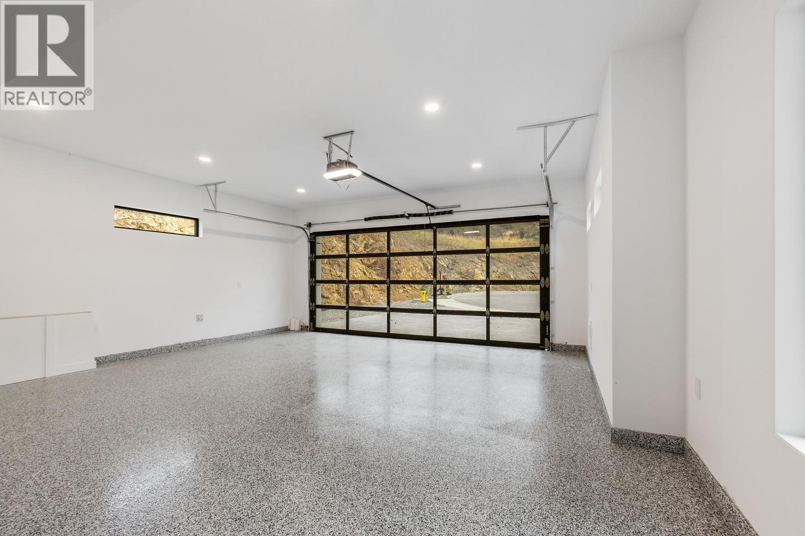 1122 Pearcy Court