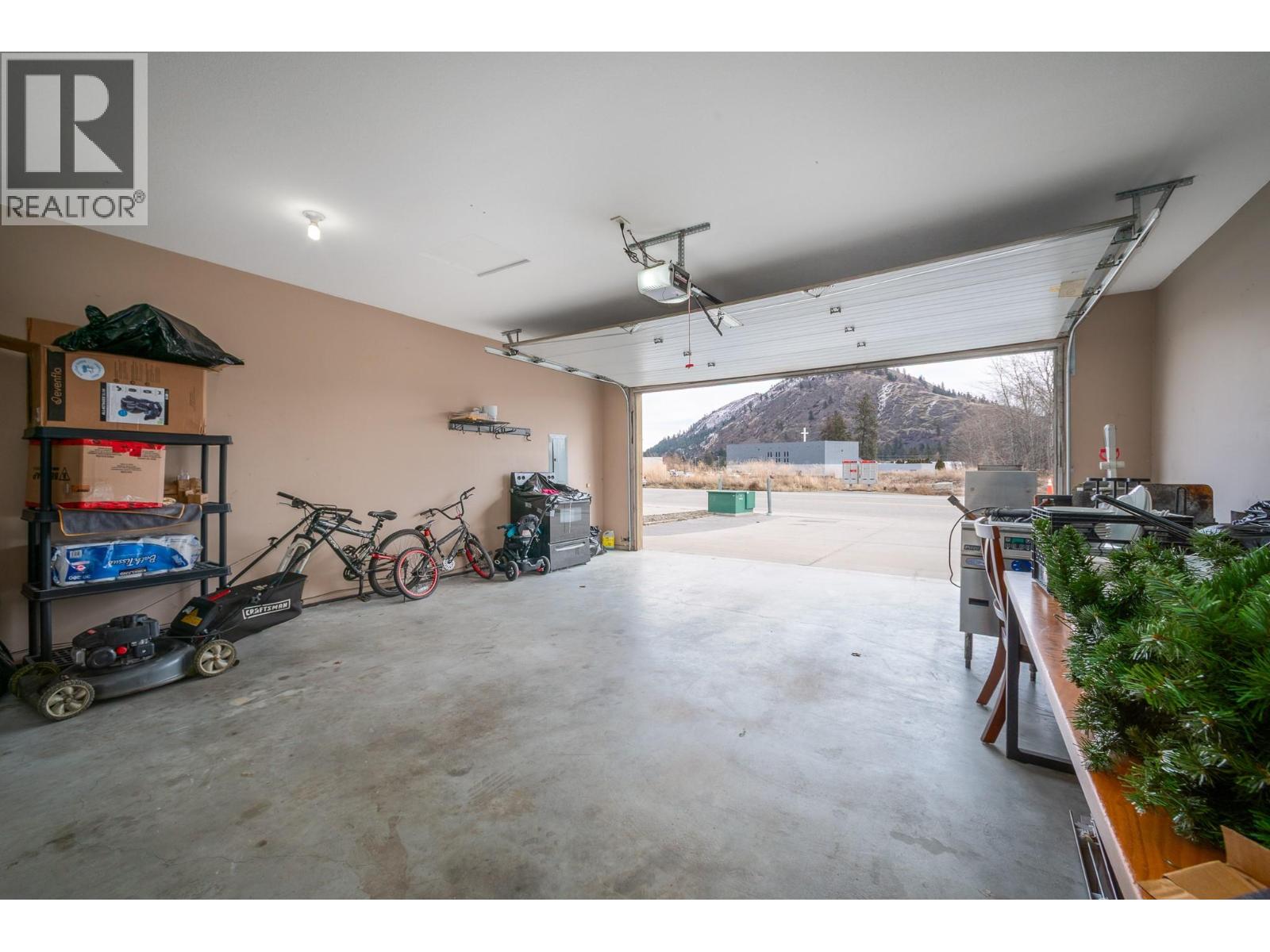2800 Auburn Road