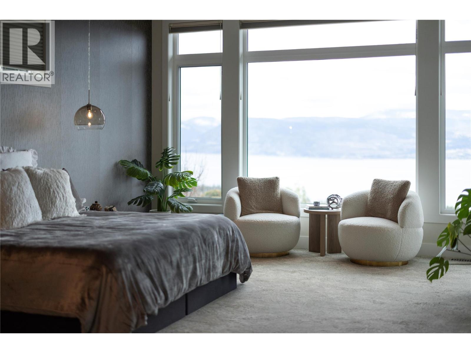5650 The Edge Place Unit# 111