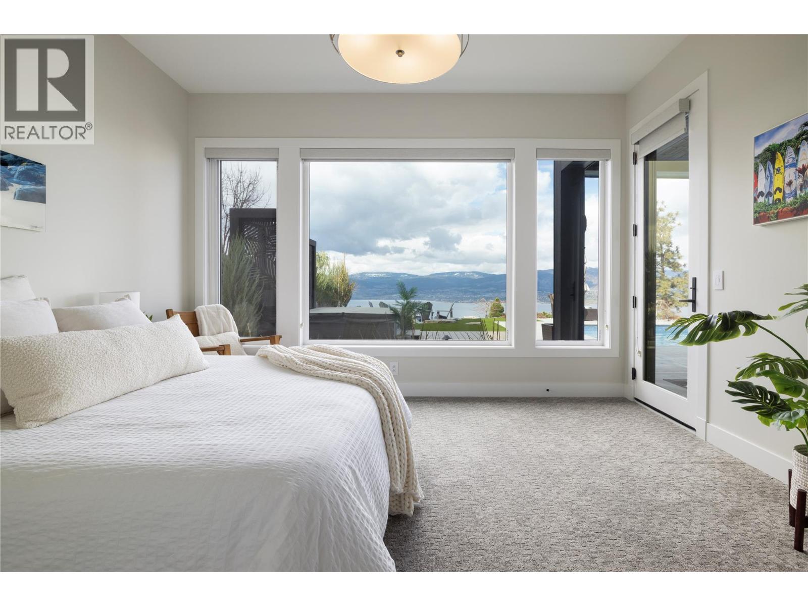 5650 The Edge Place Unit# 111