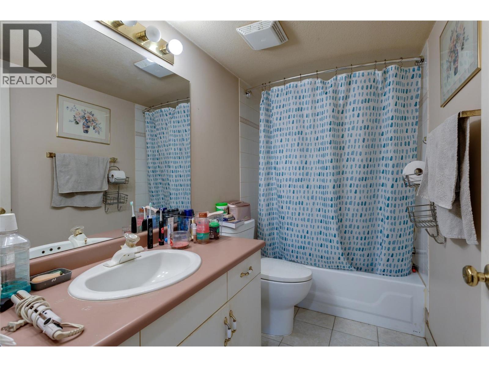 709 Houghton Road Unit# 109