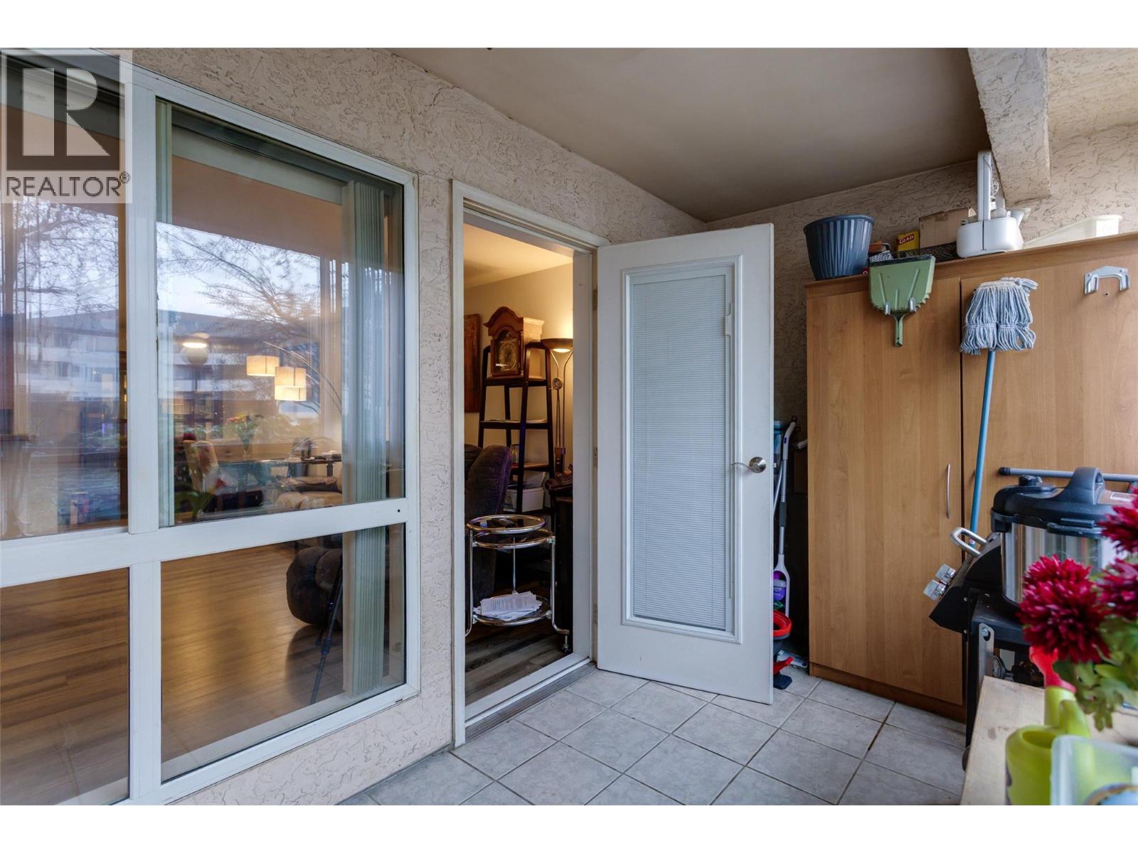 709 Houghton Road Unit# 109