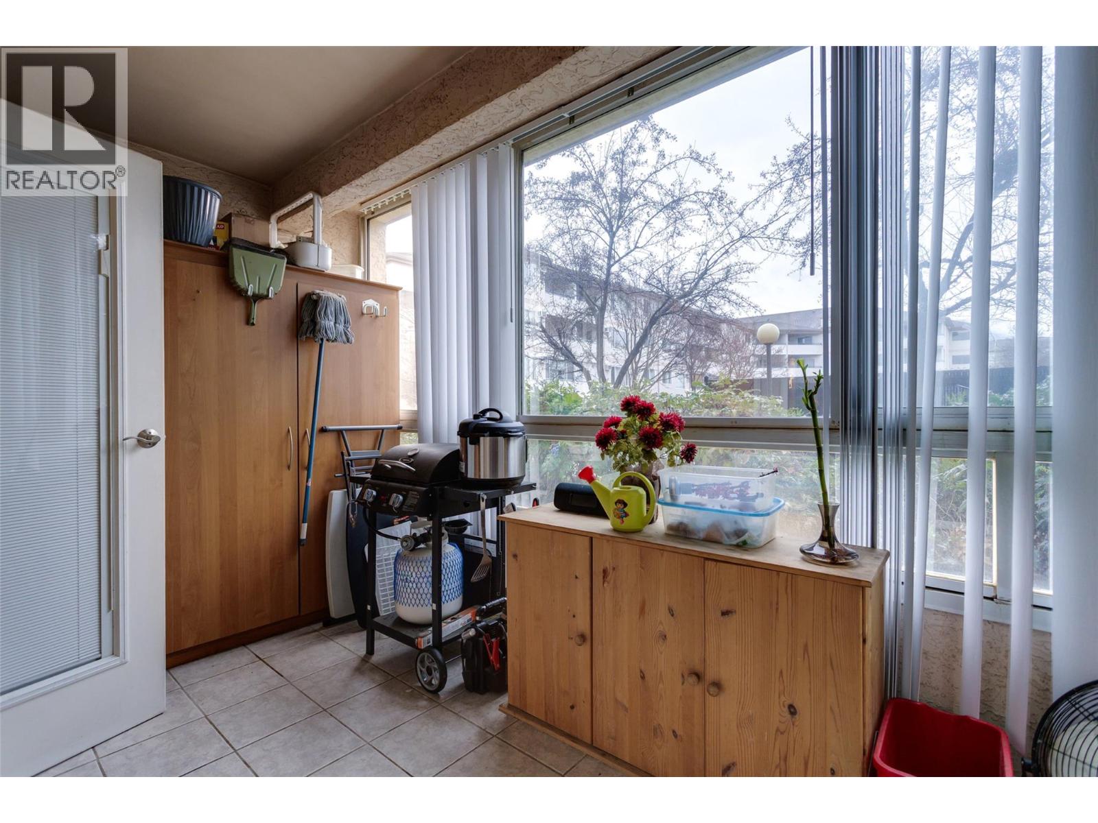 709 Houghton Road Unit# 109
