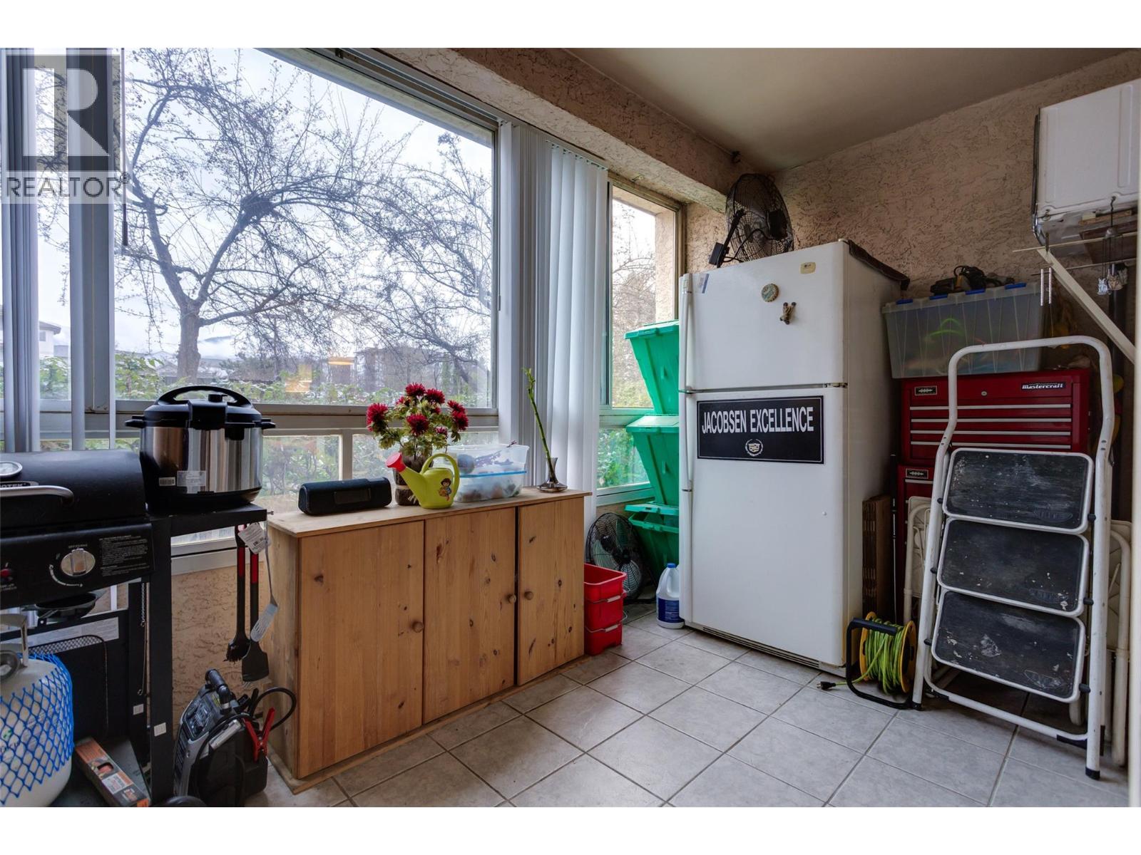 709 Houghton Road Unit# 109