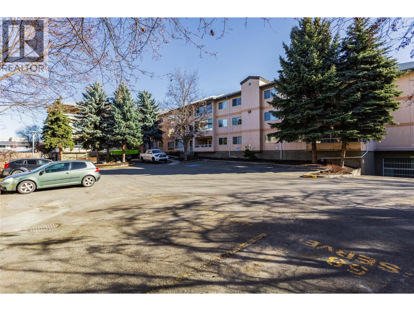709 Houghton Road Unit# 109