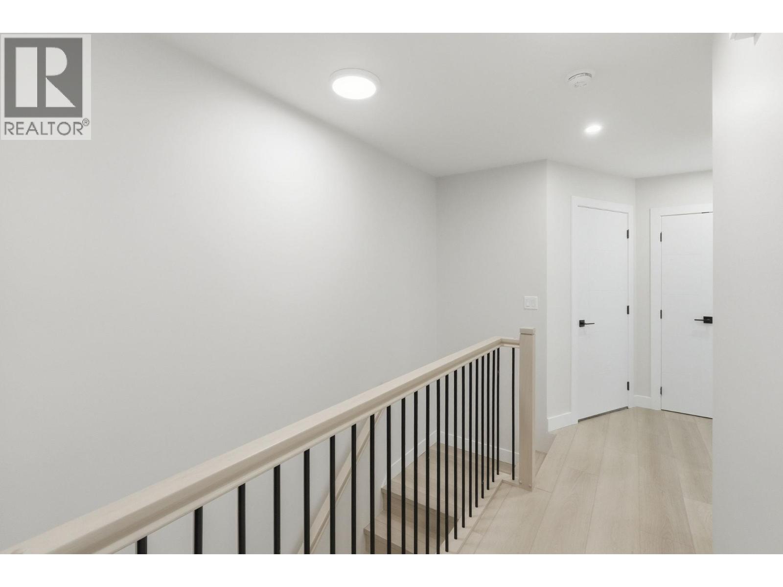 722 Coopland Crescent Unit# 4