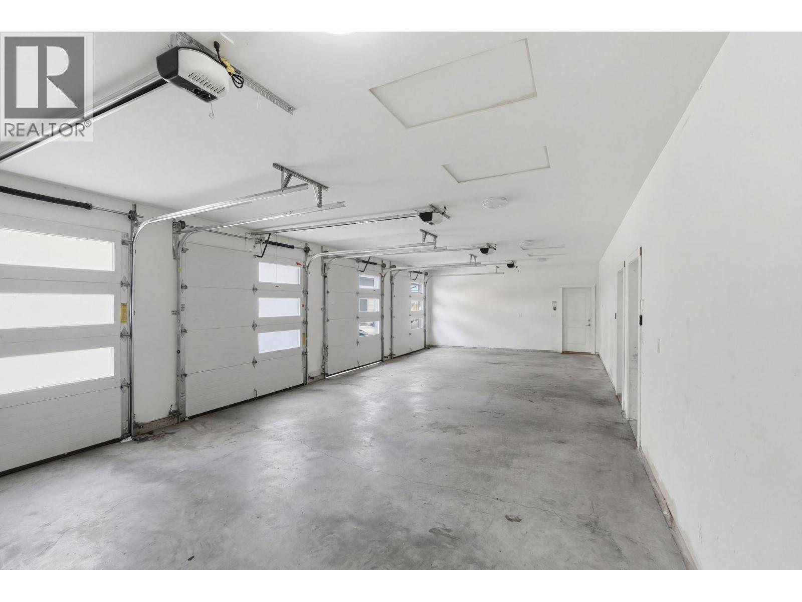 722 Coopland Crescent Unit# 4