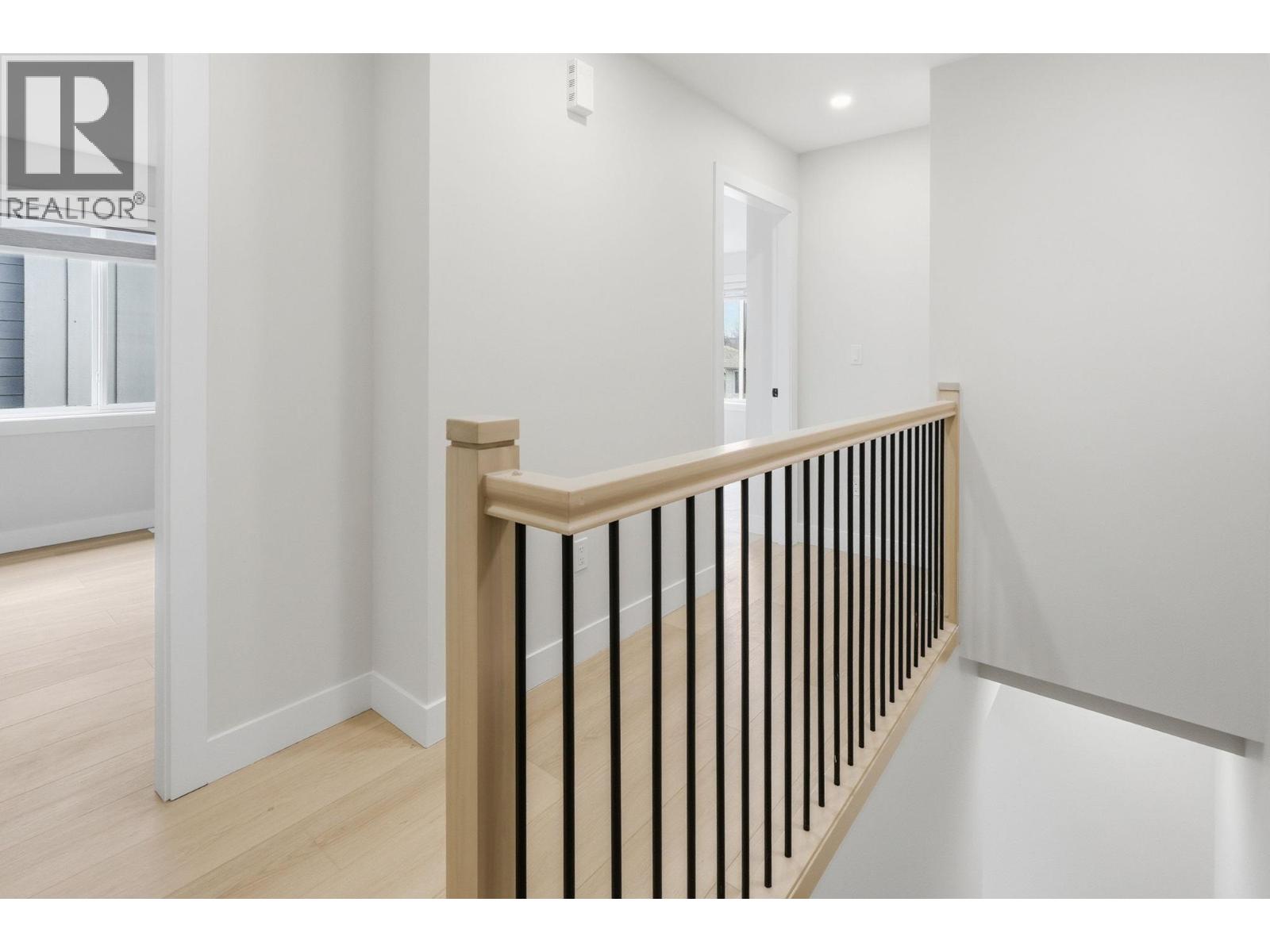 722 Coopland Crescent Unit# 4