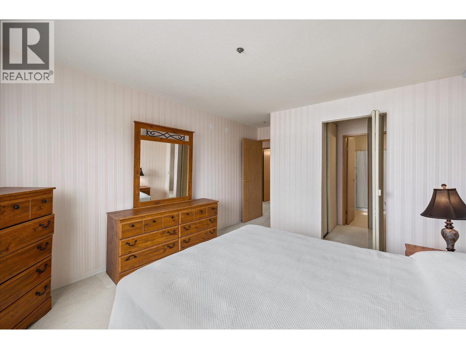 1045 Sutherland Avenue Unit# 306