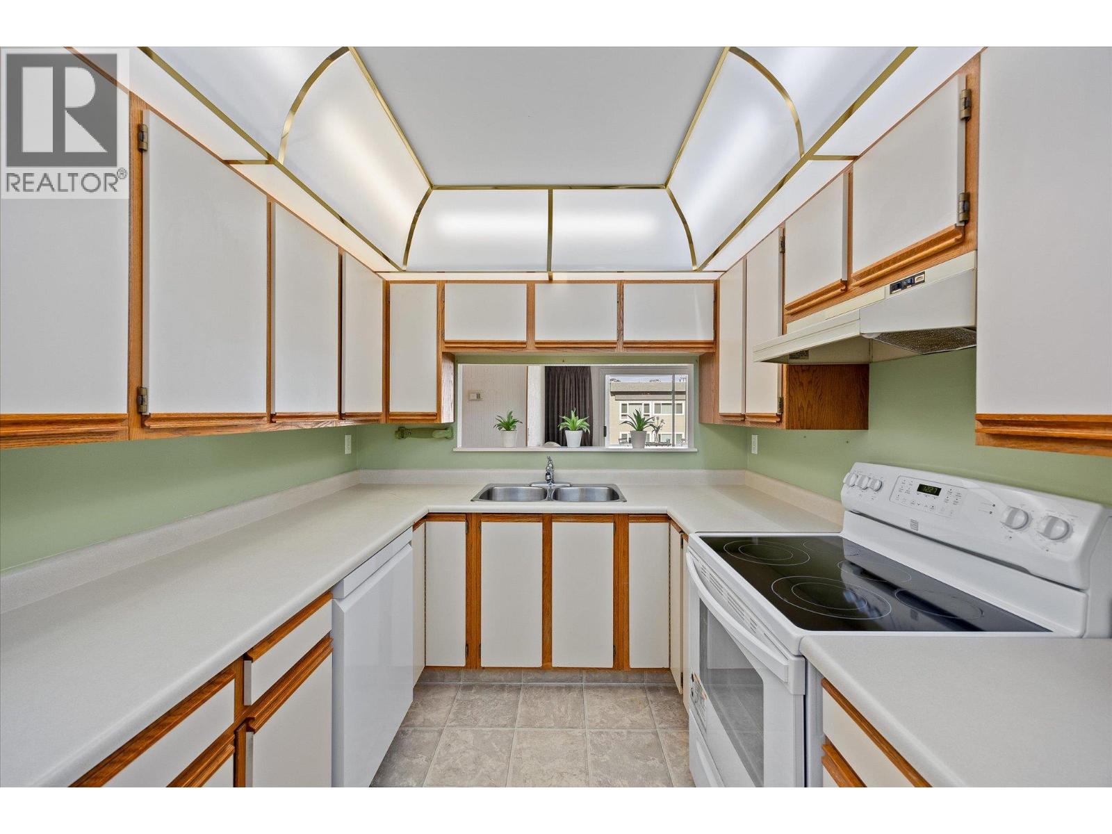 1045 Sutherland Avenue Unit# 306