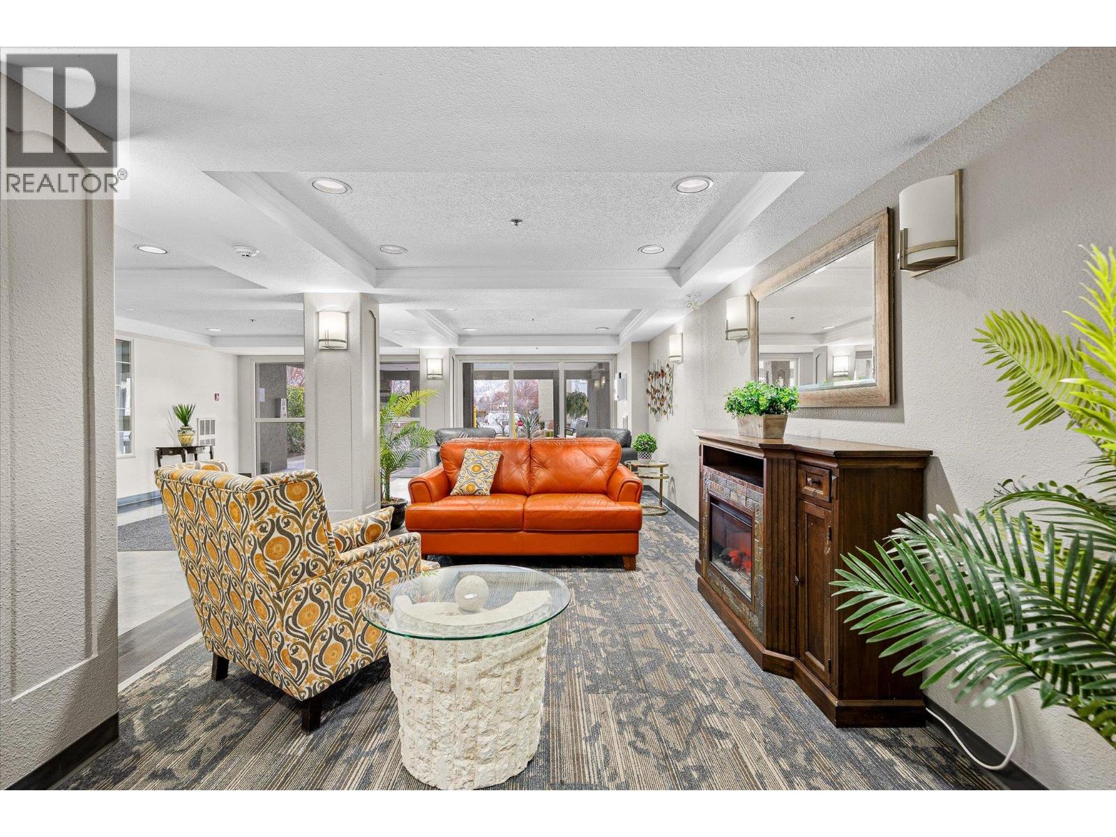 1045 Sutherland Avenue Unit# 306