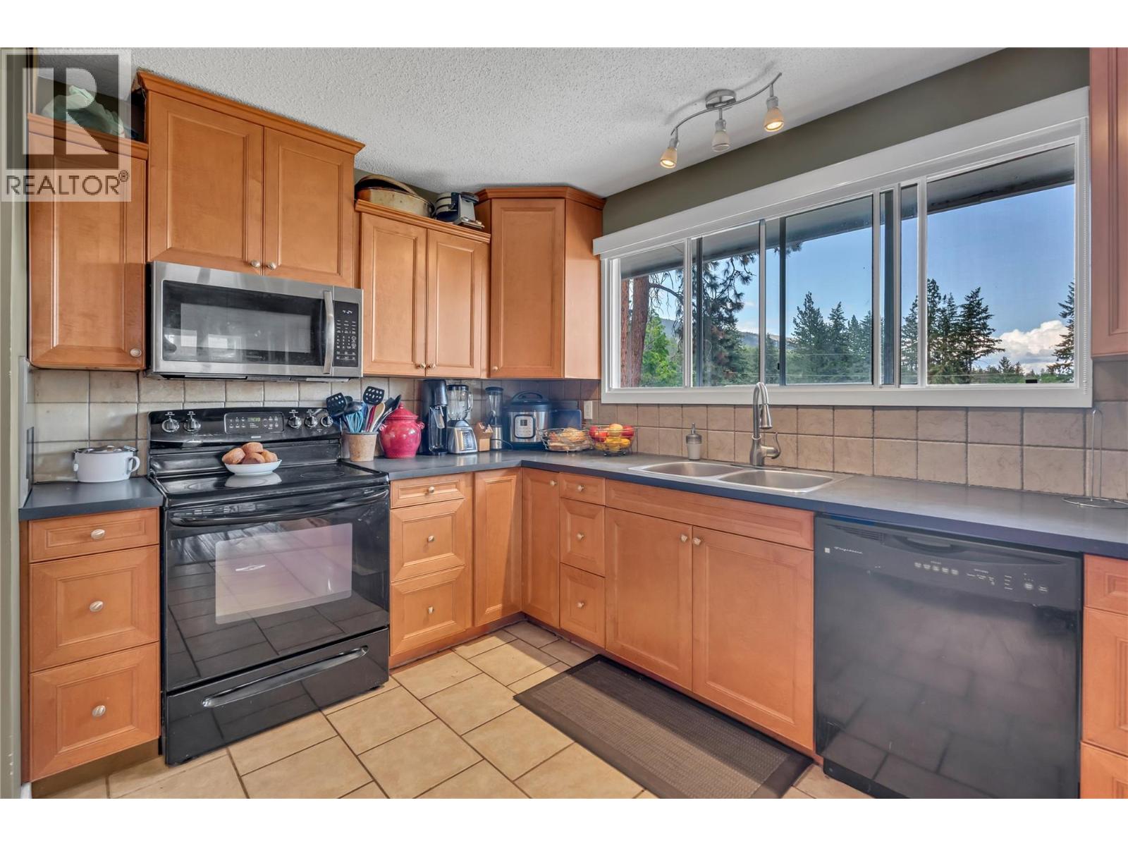 3269 McIver Road W